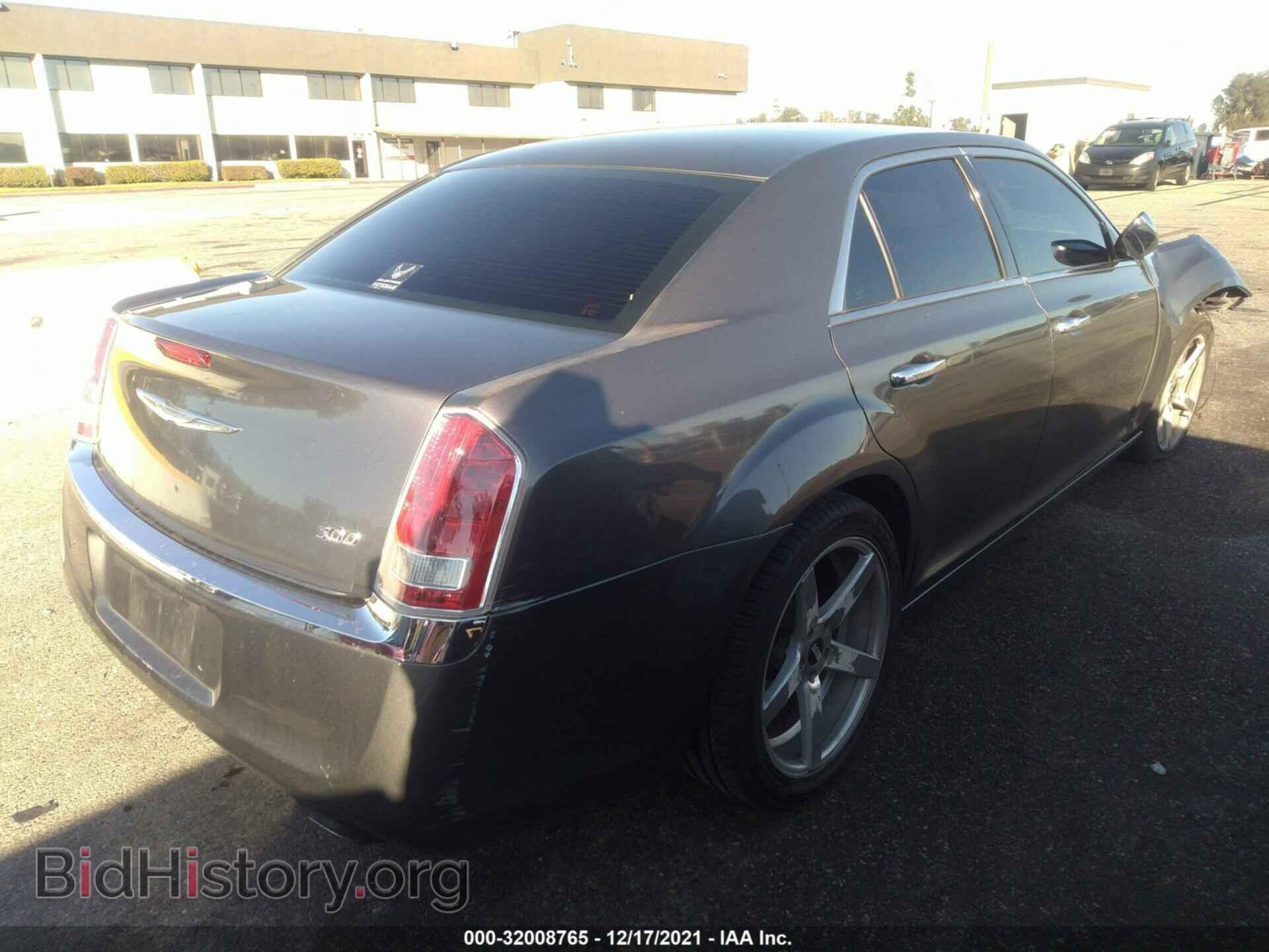 2012 CHRYSLER 300 - VIN: 2C3CCACG5CH308238 - Фото 4