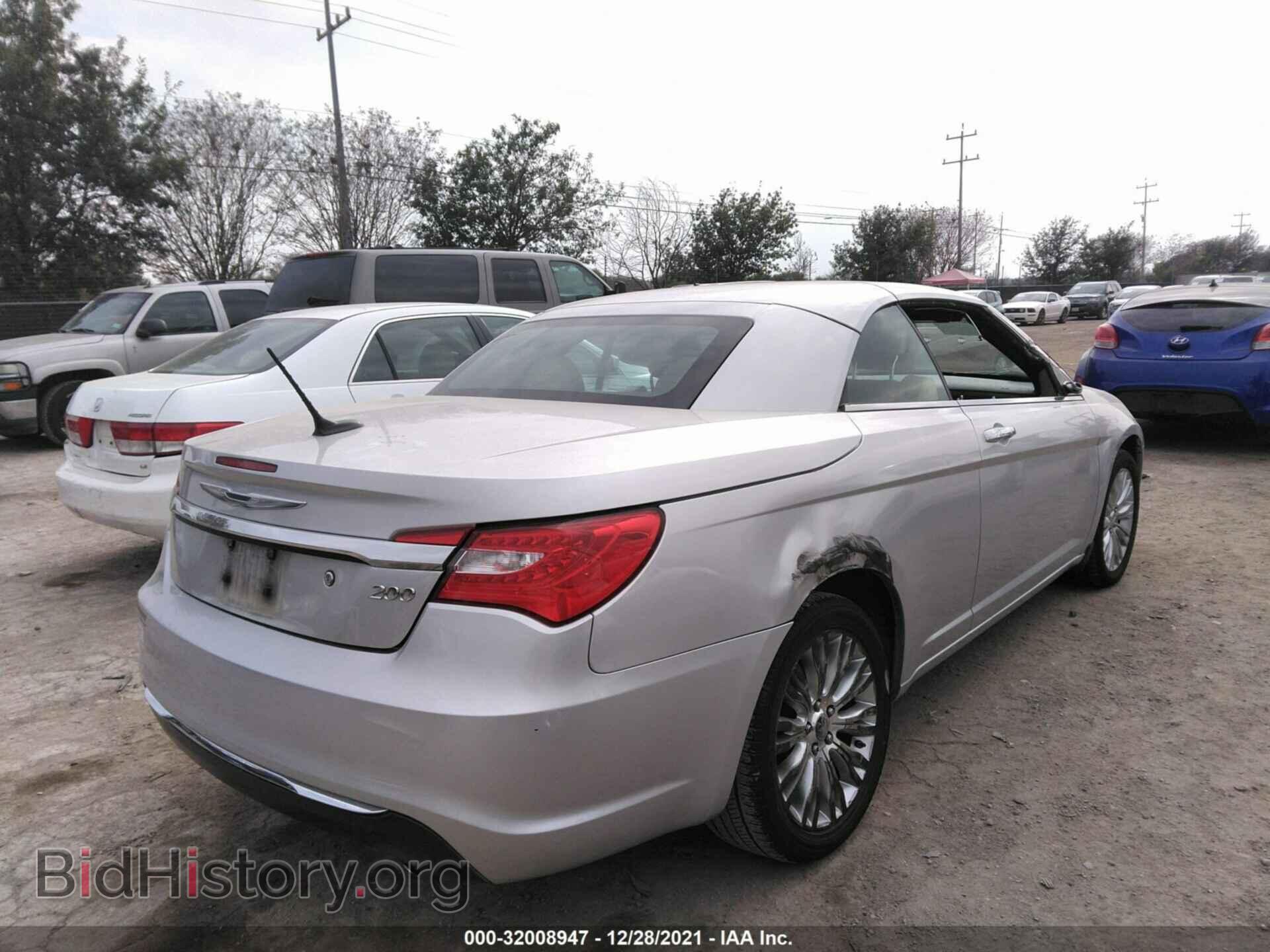 2011 CHRYSLER 200 - VIN: 1C3BC7EG2BN615142 - Фото 4