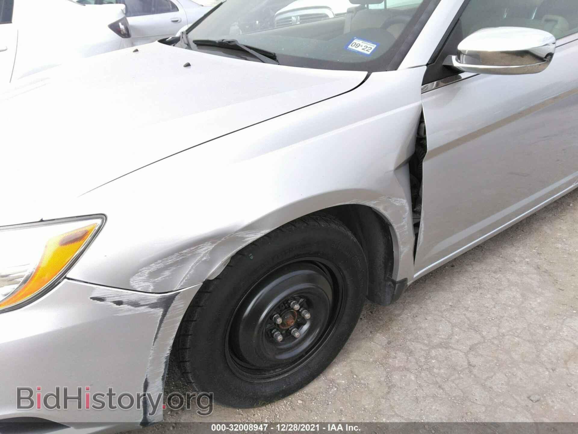 2011 CHRYSLER 200 - VIN: 1C3BC7EG2BN615142 - Фото 6