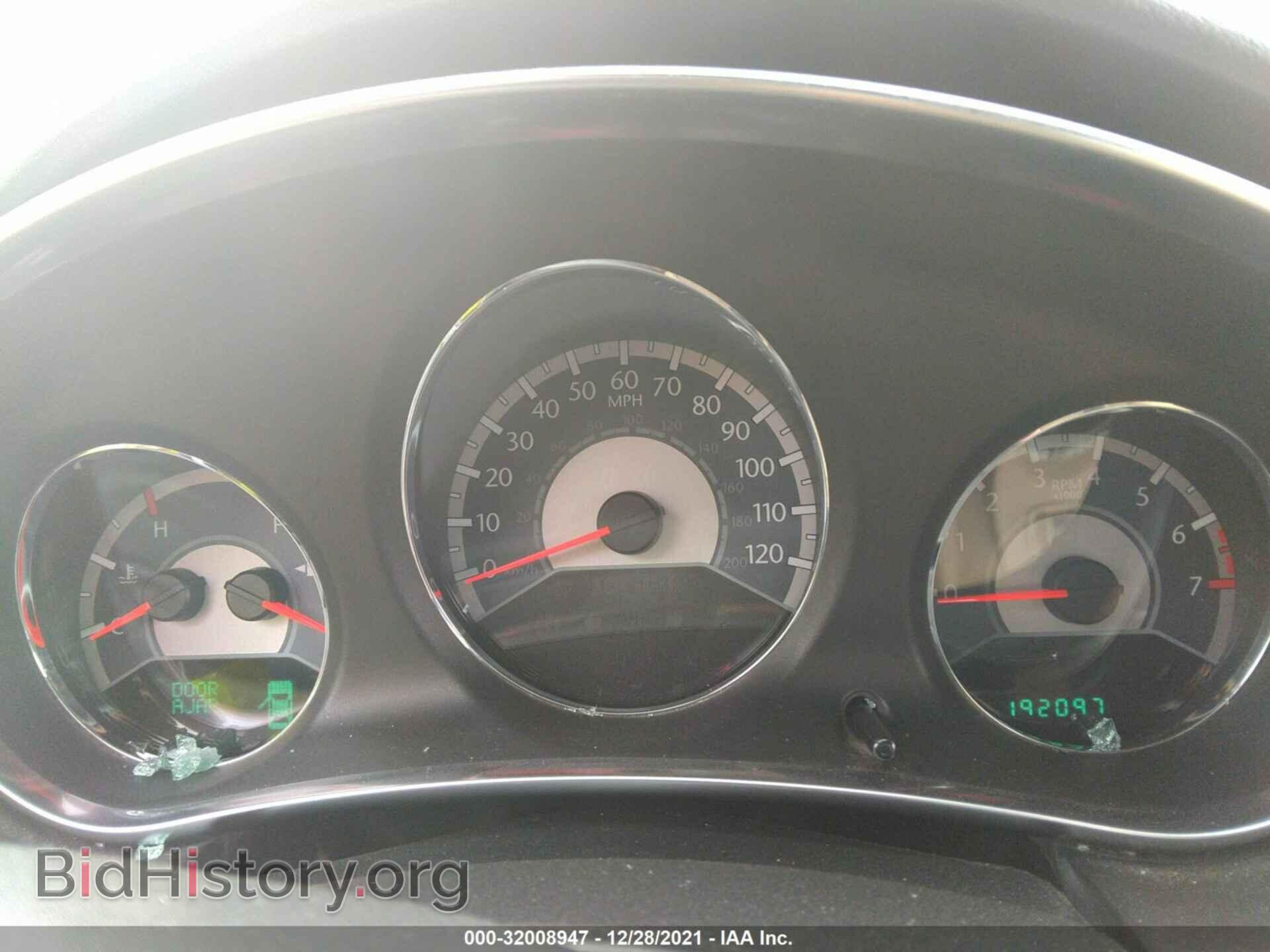2011 CHRYSLER 200 - VIN: 1C3BC7EG2BN615142 - Фото 7