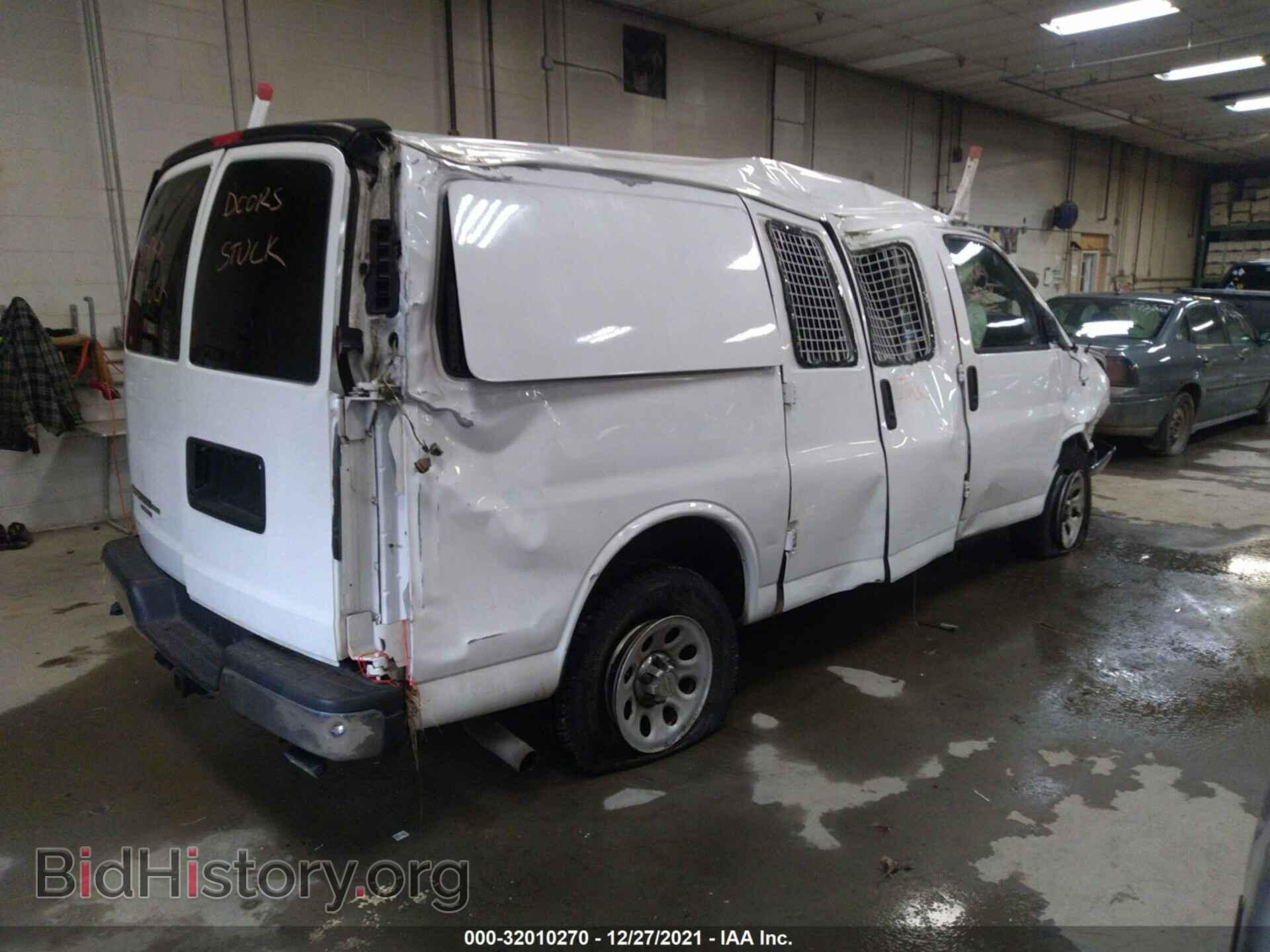 2013 CHEVROLET EXPRESS CARGO VAN - VIN: 1GCSHAF46D1111718 - Фото 4