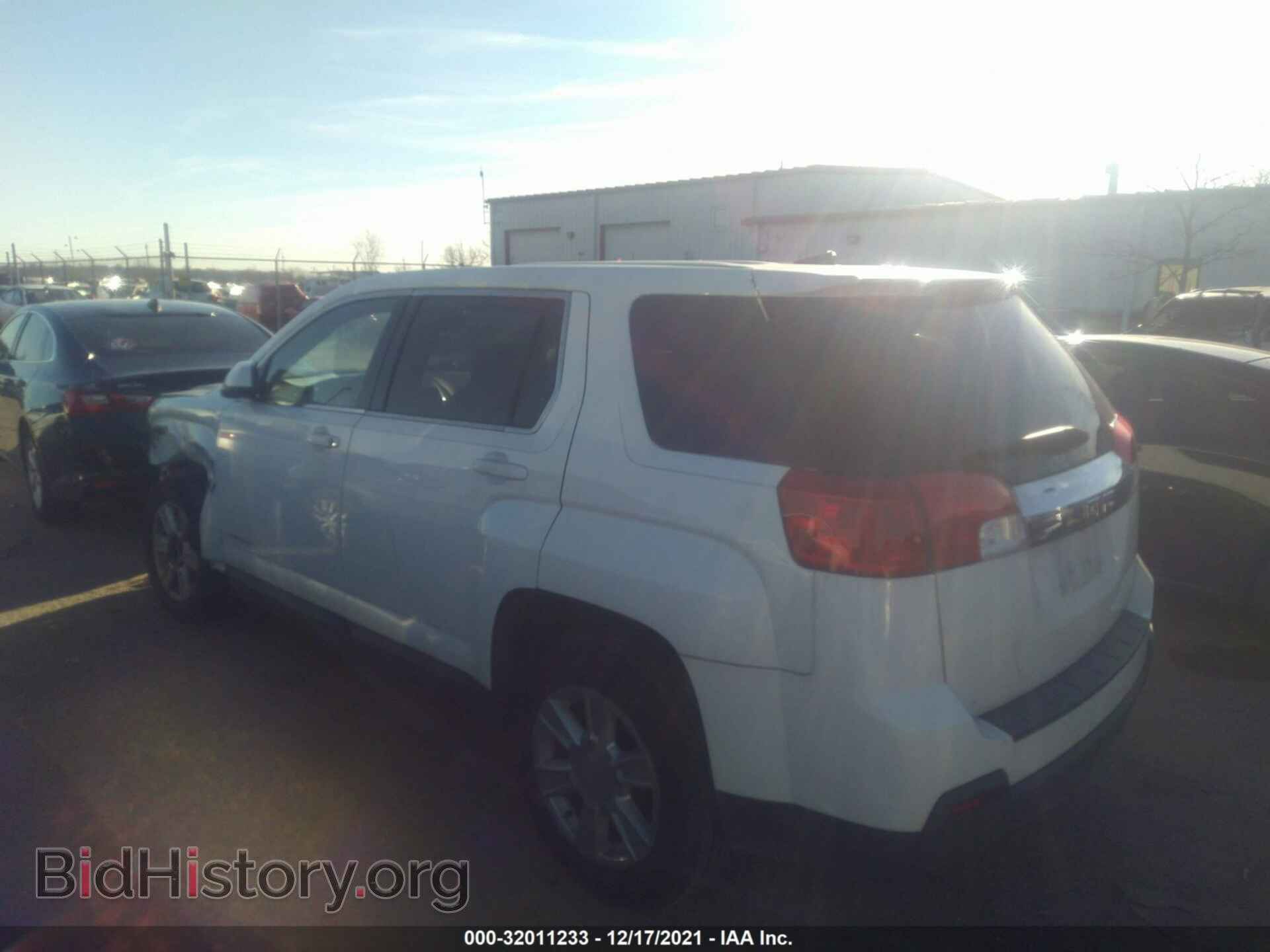 2010 GMC TERRAIN - VIN: 2CTALBEW8A6259708 - Photo 3
