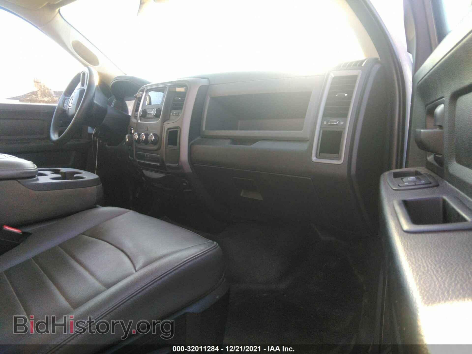 2018 RAM 1500 - VIN: 1C6RR6FG8JS100848 - Фото 5