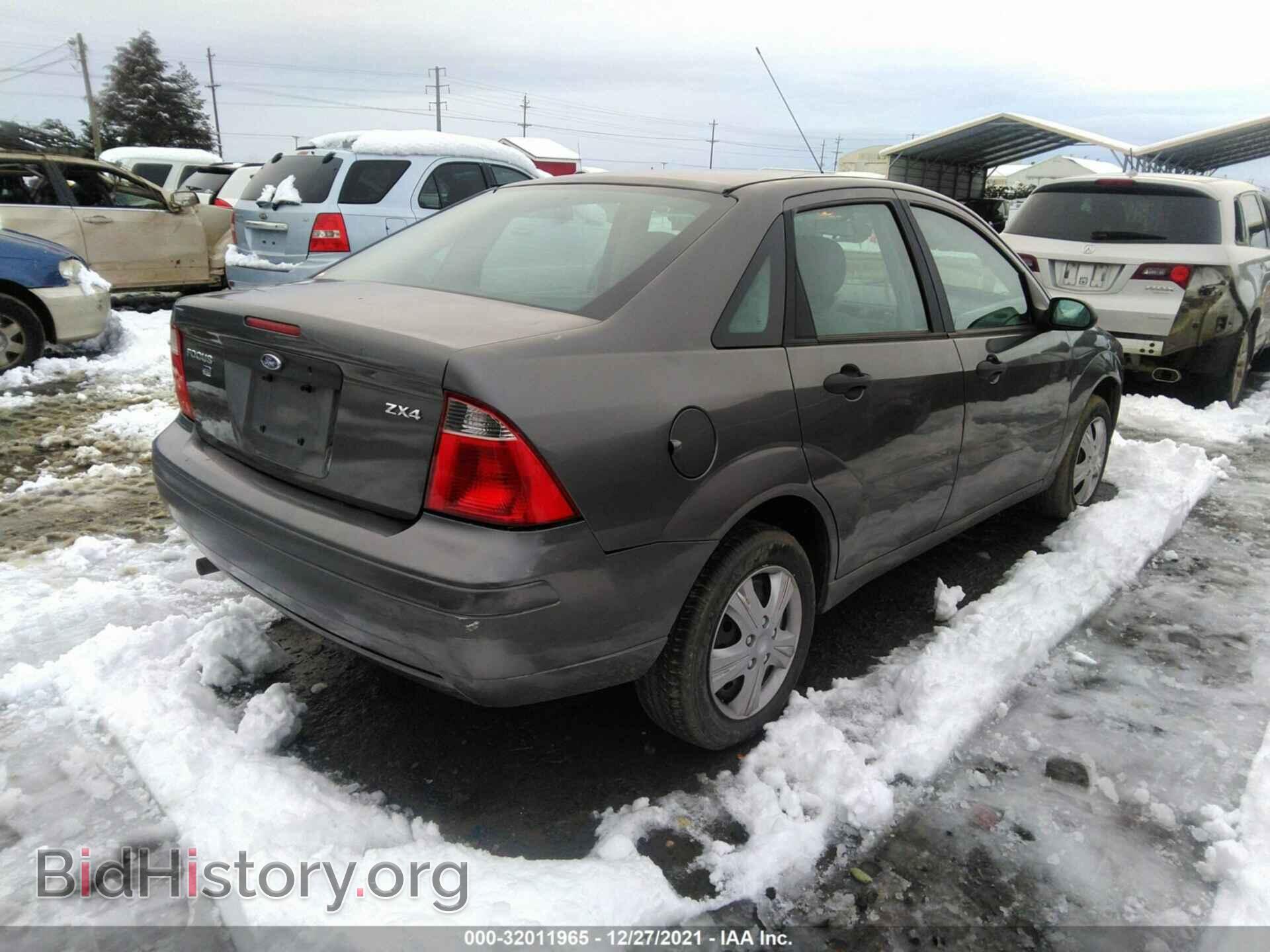 2006 FORD FOCUS - VIN: 1FAFP34N06W212874 - Фото 4