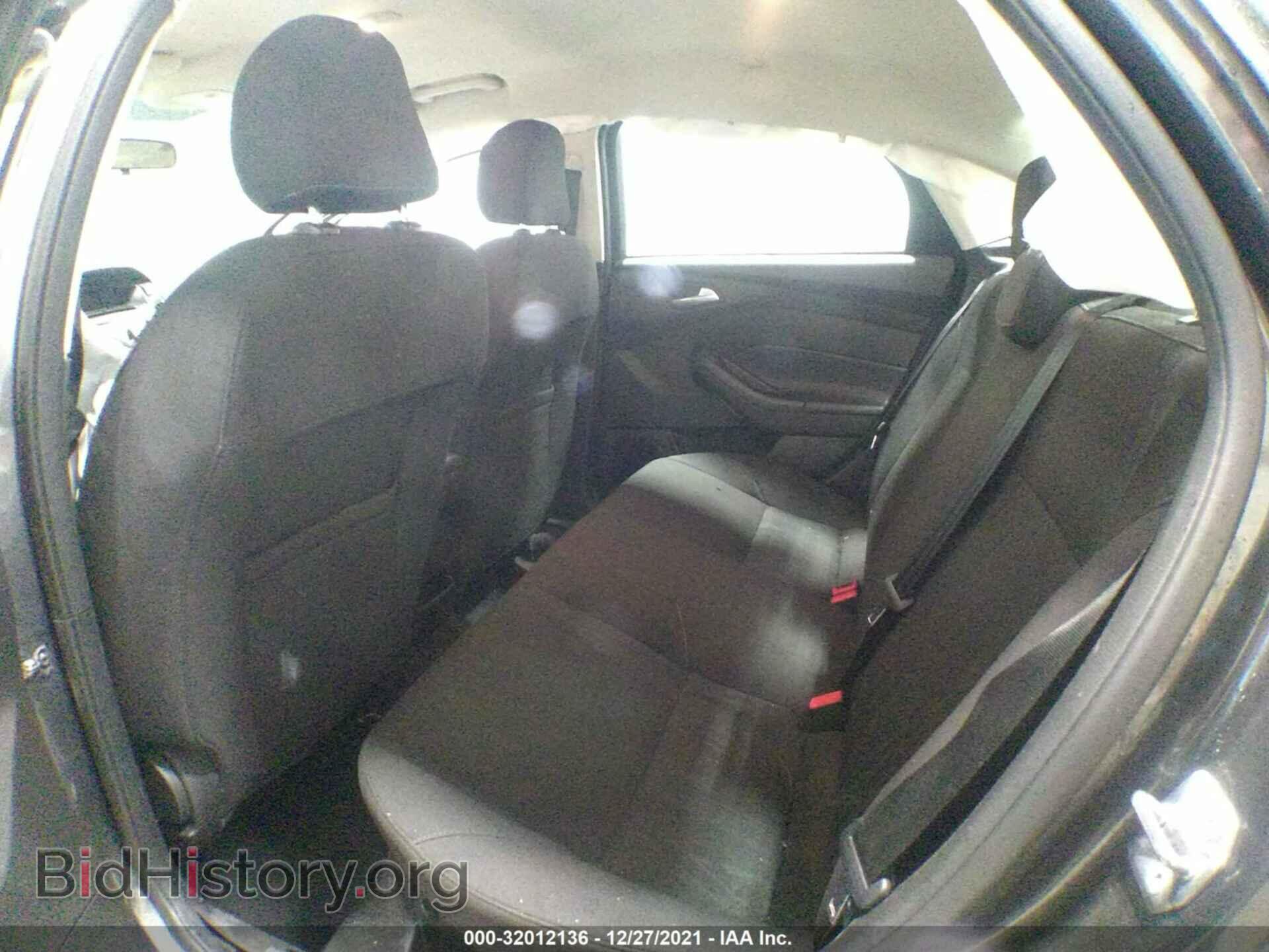 2017 FORD FOCUS - VIN: 1FADP3F20HL299996 - Фото 8