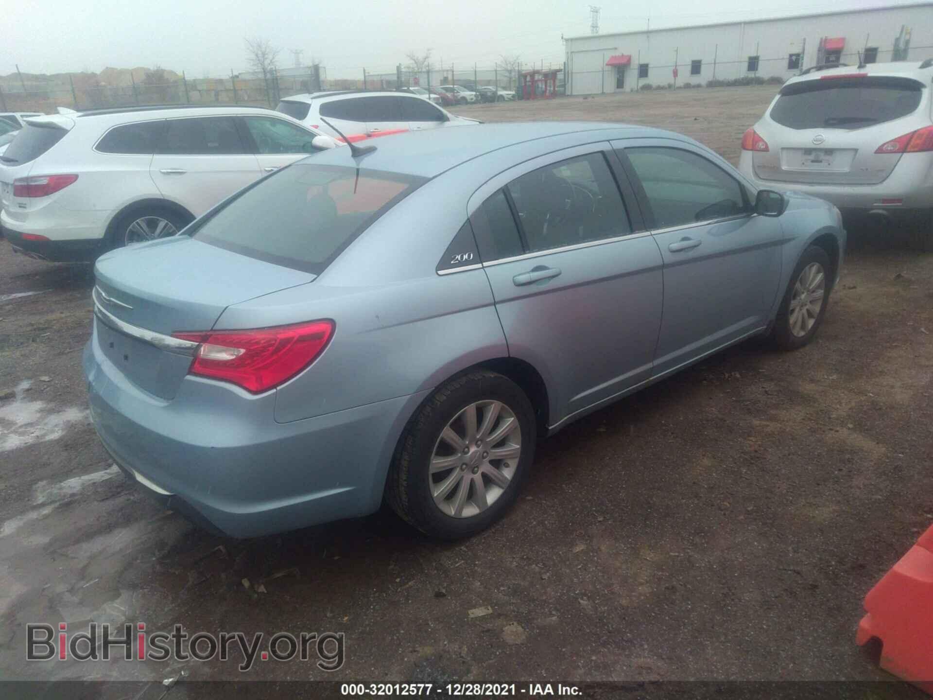 2013 CHRYSLER 200 - VIN: 1C3CCBBB7DN539761 - Фото 4