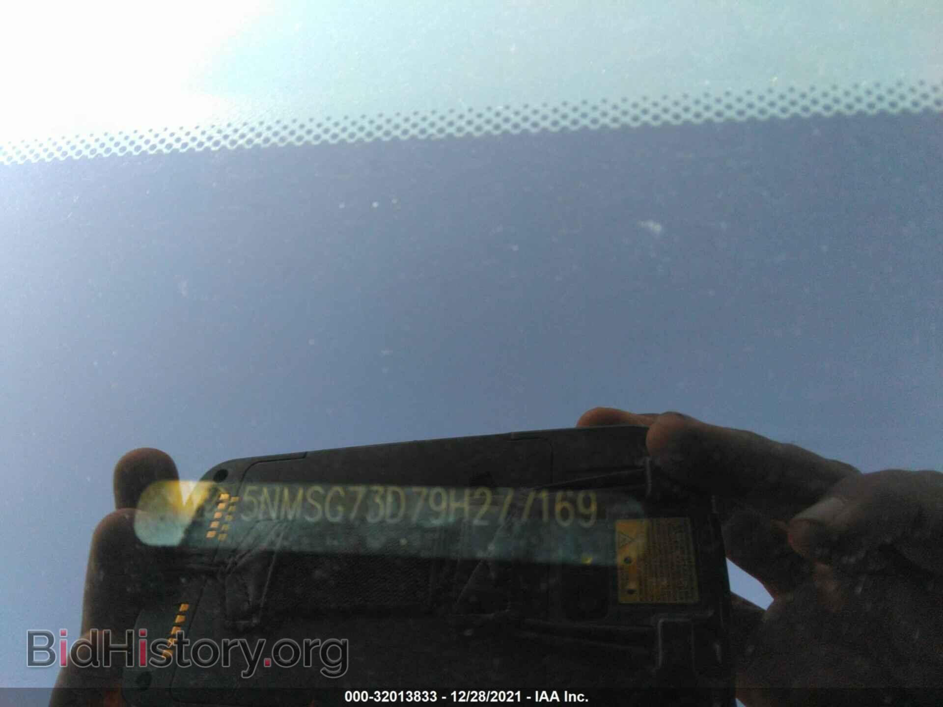 2009 HYUNDAI SANTA FE - VIN: 5NMSG73D79H277169 - Фото 9