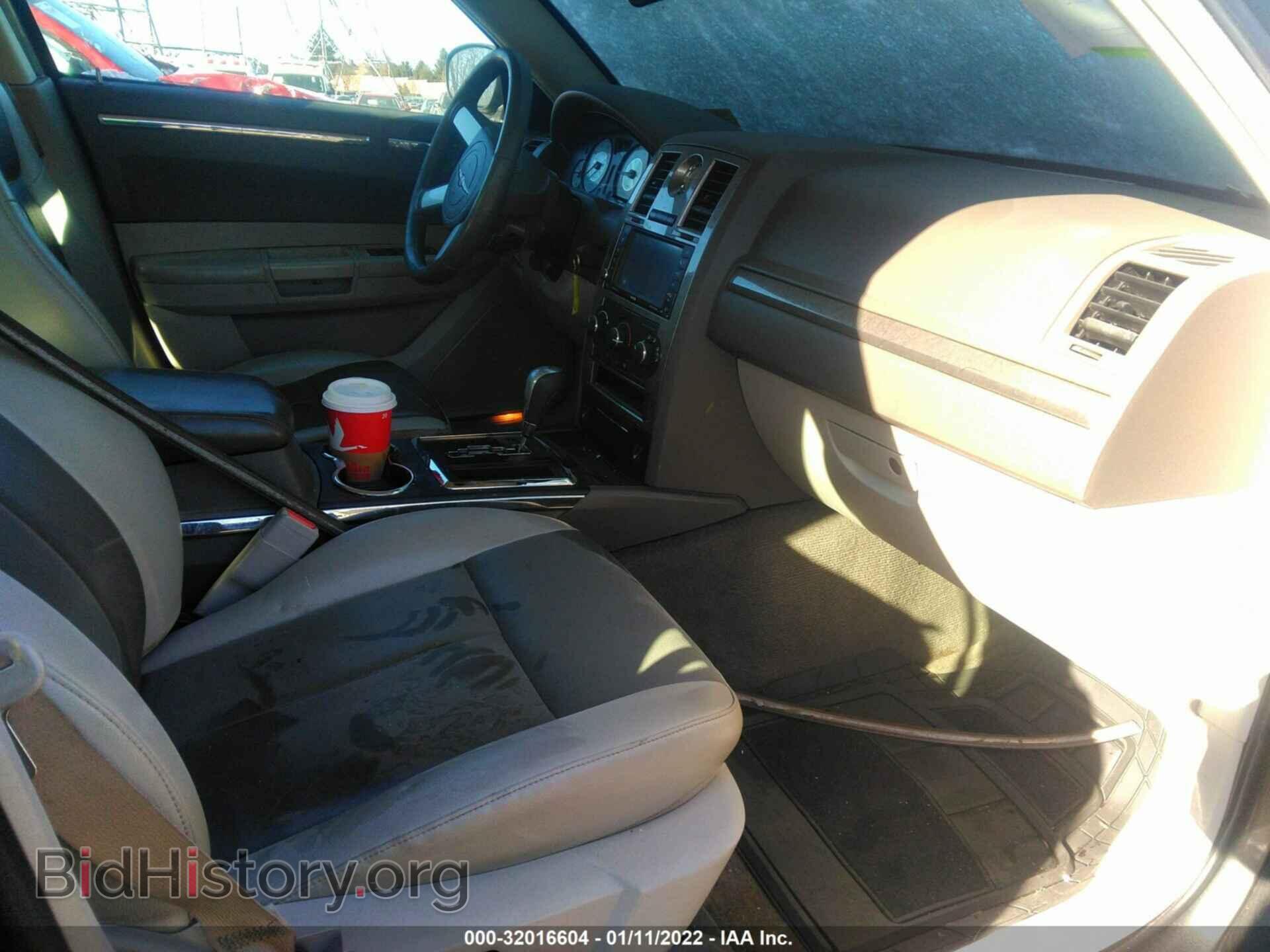 2008 CHRYSLER 300 - VIN: 2C3LA53G68H141019 - Photo 5