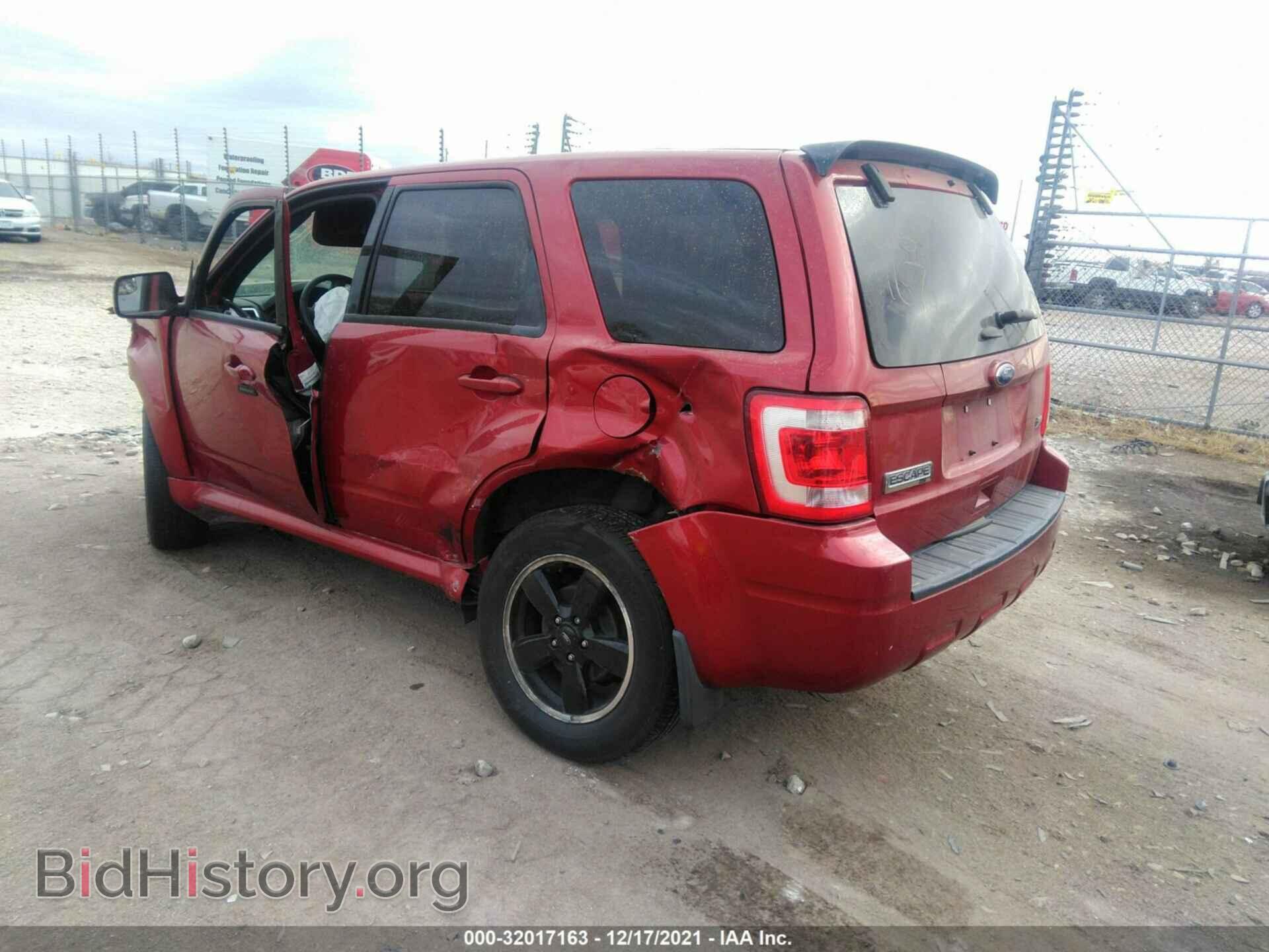 2012 FORD ESCAPE - VIN: 1FMCU0DG2CKB31914 - Фото 3