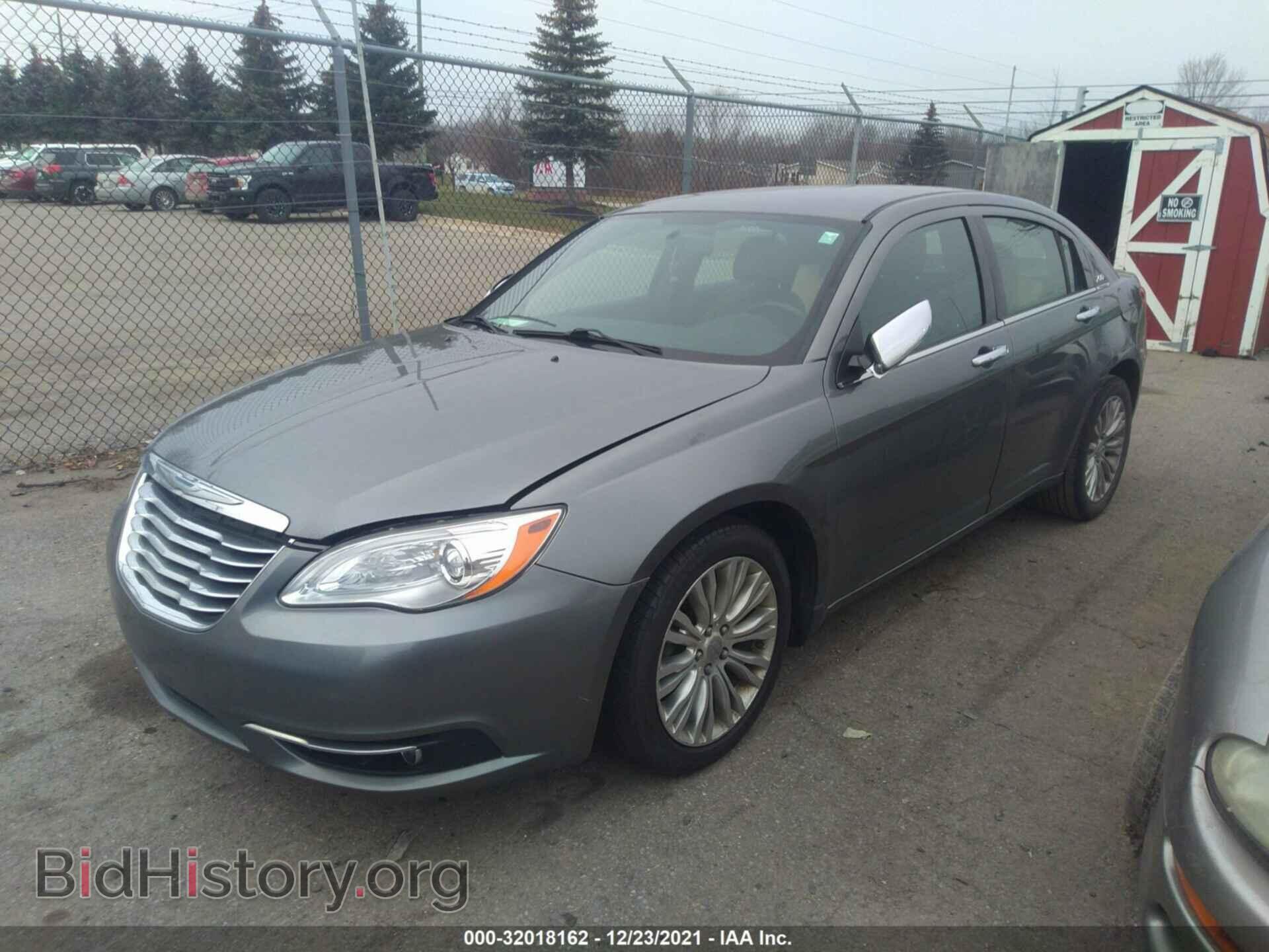 2012 CHRYSLER 200 - VIN: 1C3CCBCB6CN162370 - Фото 2