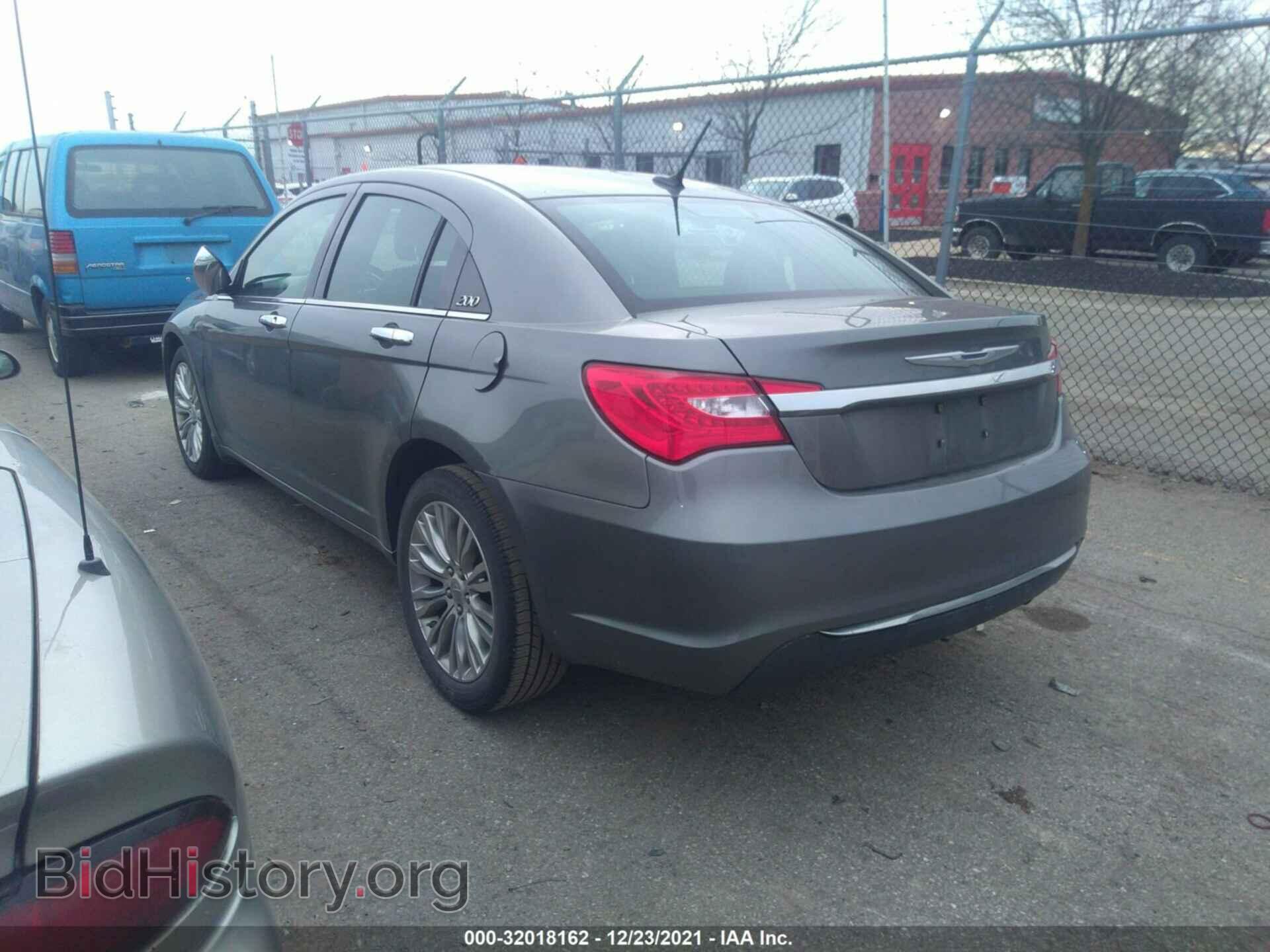 2012 CHRYSLER 200 - VIN: 1C3CCBCB6CN162370 - Фото 3