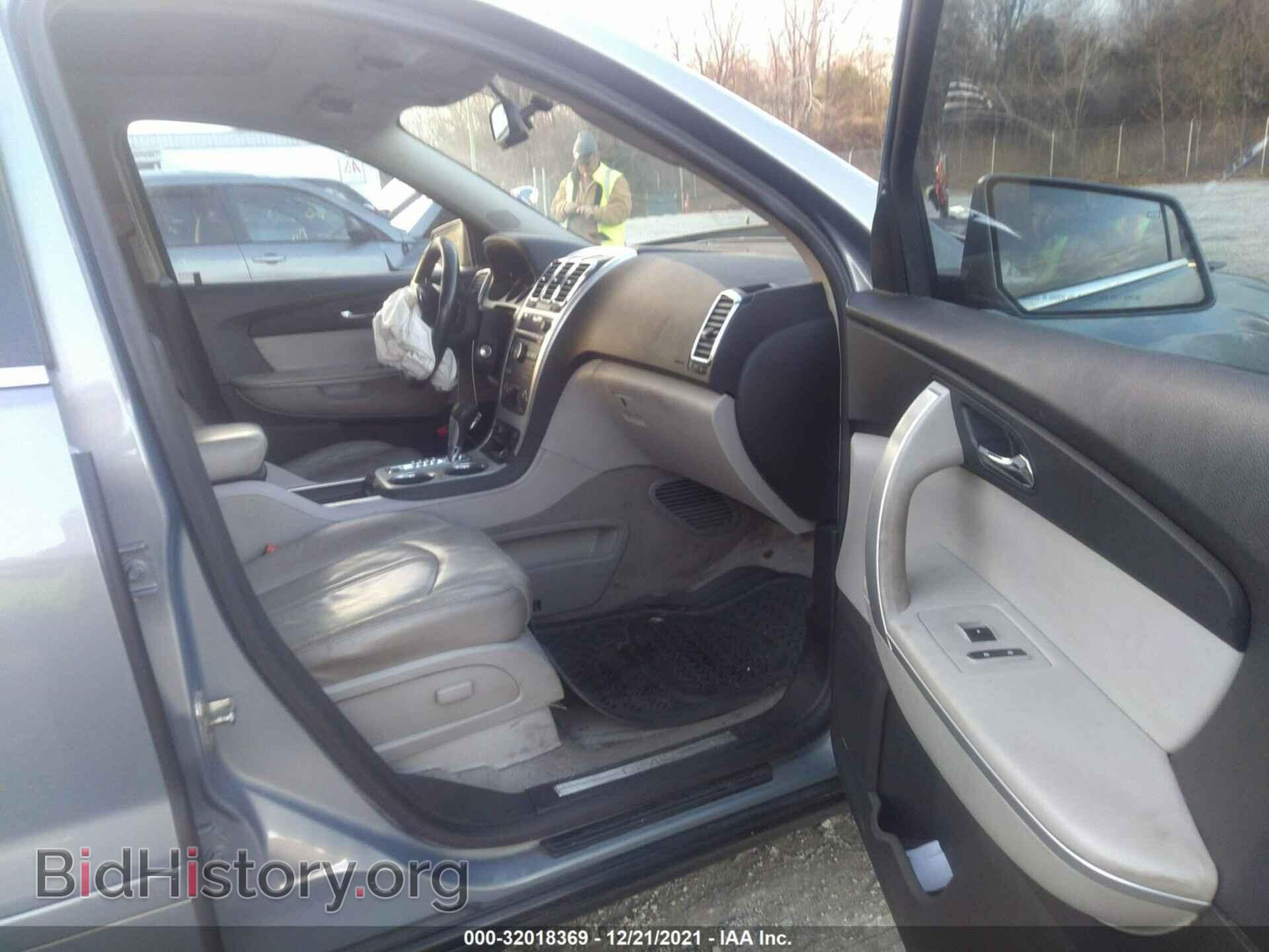 2008 GMC ACADIA - VIN: 1GKER23798J253991 - Фото 5