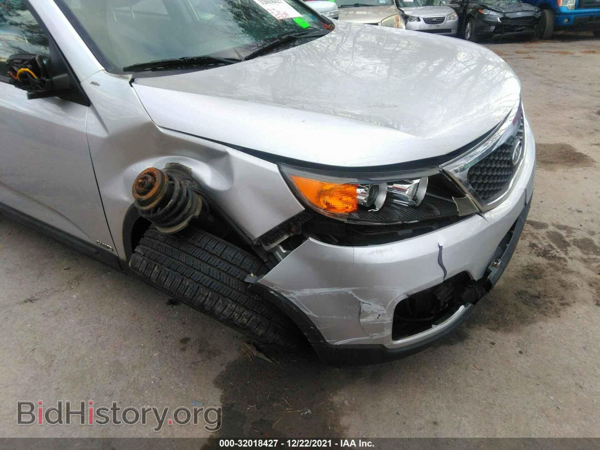 2011 KIA SORENTO - VIN: 5XYKTDA25BG176420 - Фото 6