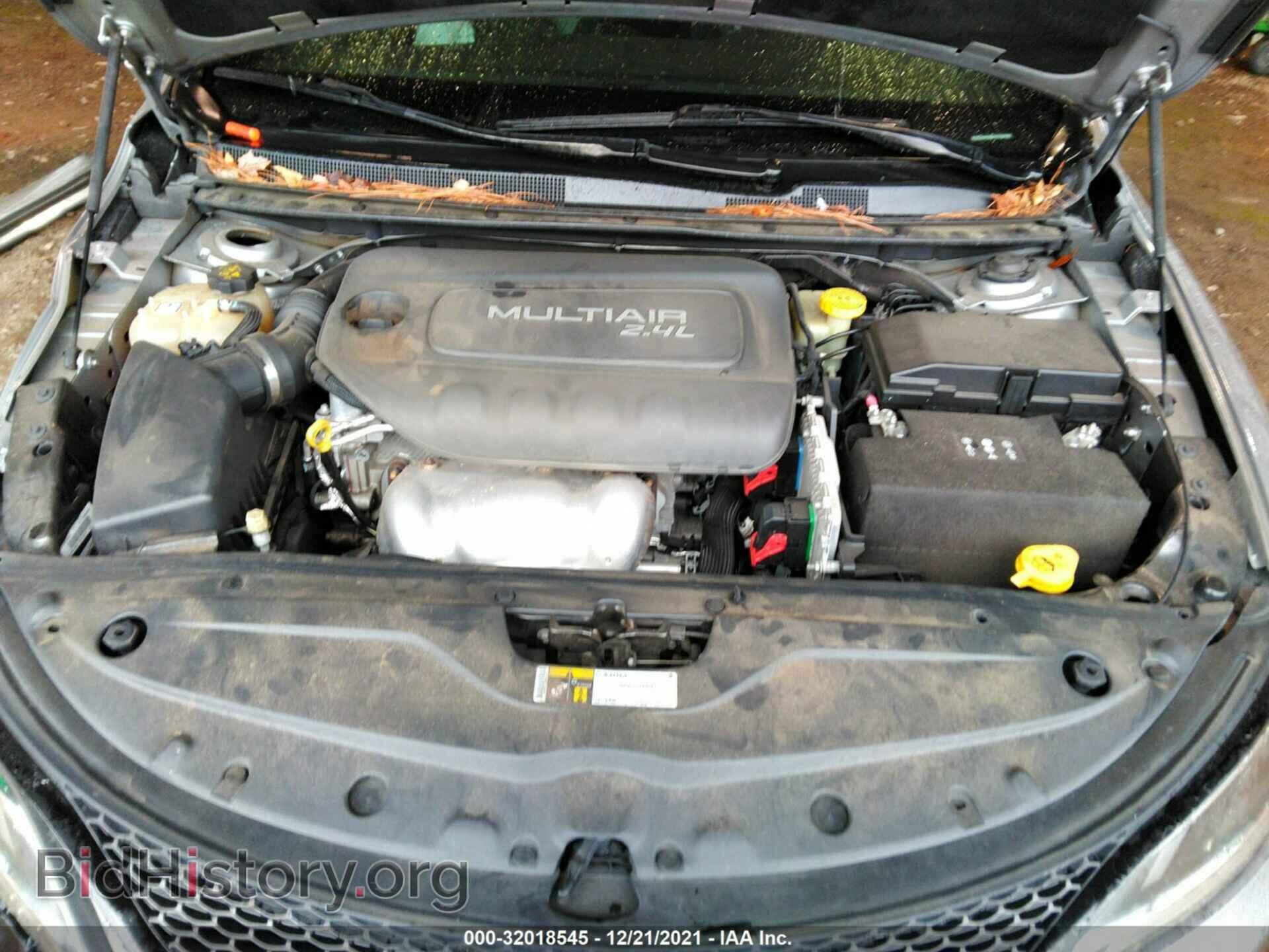 2015 CHRYSLER 200 - VIN: 1C3CCCBB6FN556530 - Фото 10