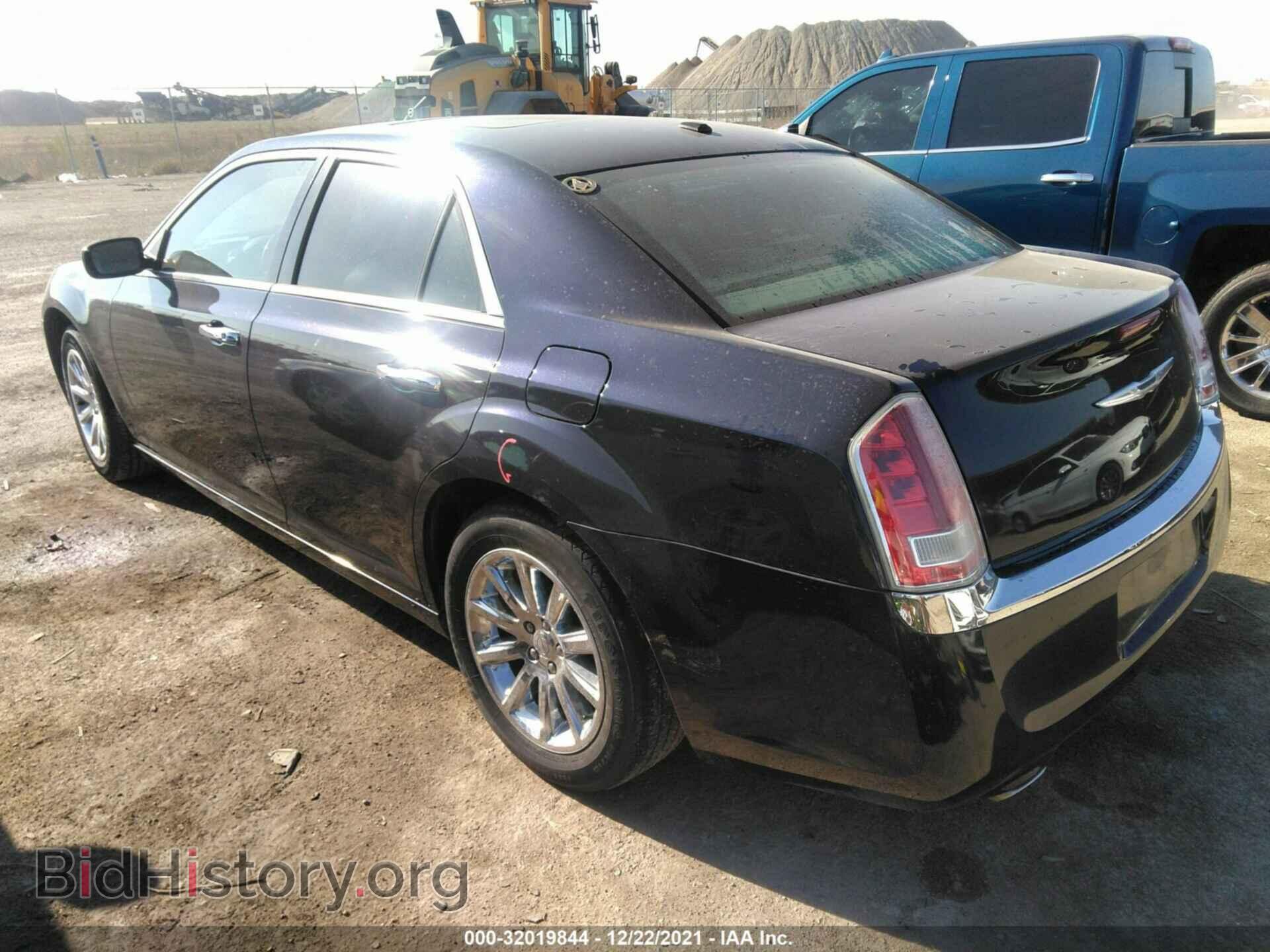 2012 CHRYSLER 300 - VIN: 2C3CCACG3CH246130 - Фото 3
