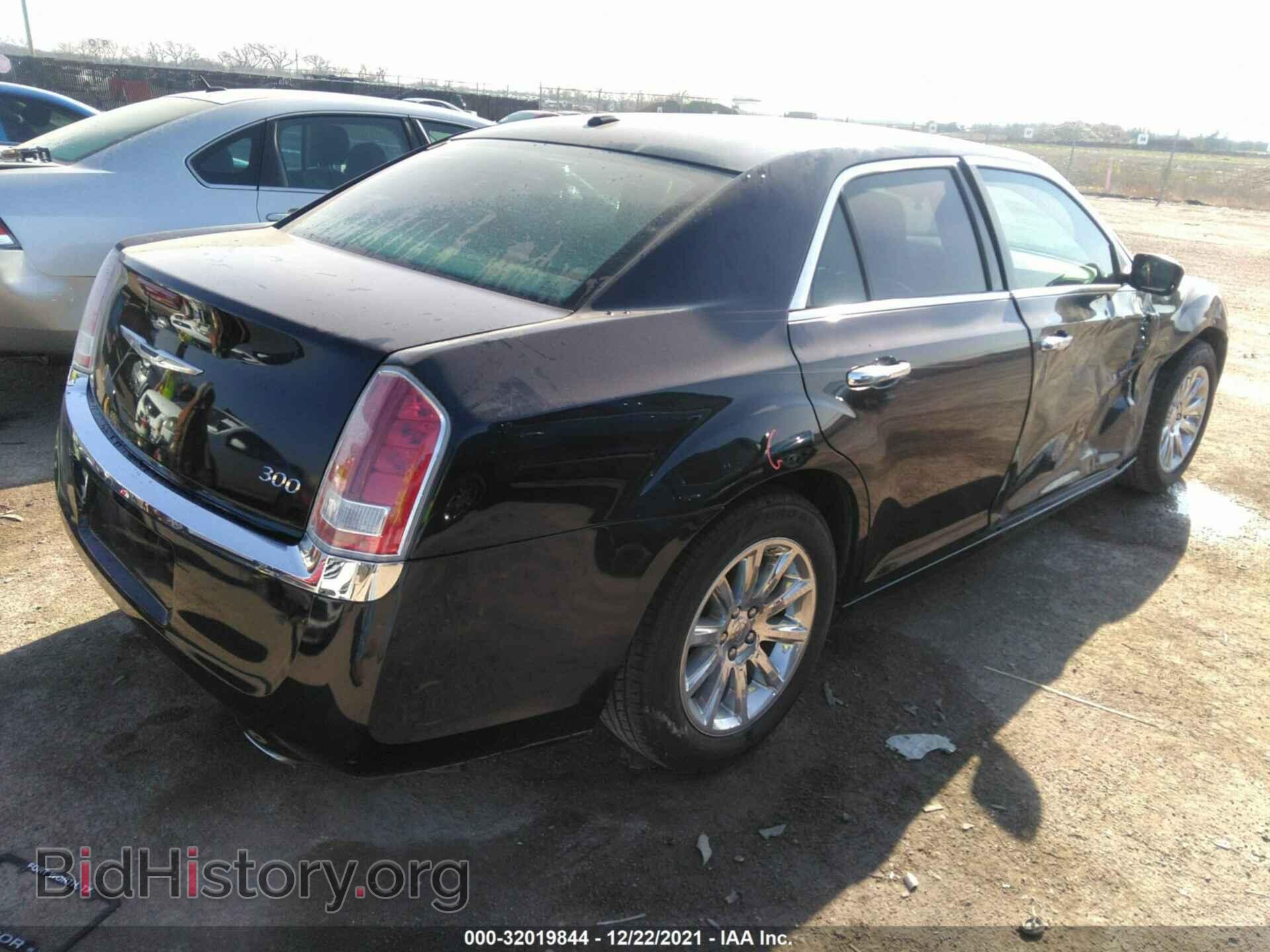 2012 CHRYSLER 300 - VIN: 2C3CCACG3CH246130 - Фото 4