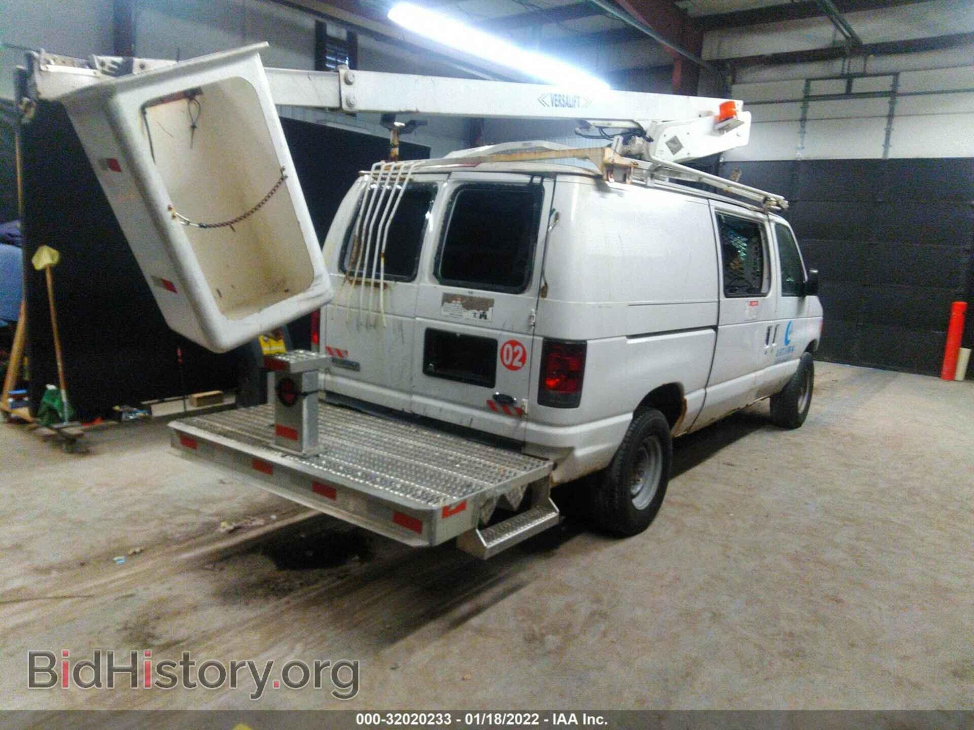 2006 FORD ECONOLINE CARGO VAN - VIN: 1FTSE34LX6DA74608 - Photo 4