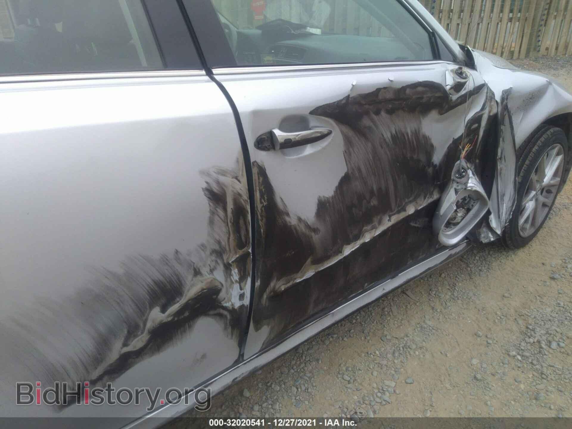 2011 LEXUS IS 250 - VIN: JTHCF5C20B5049841 - Photo 6