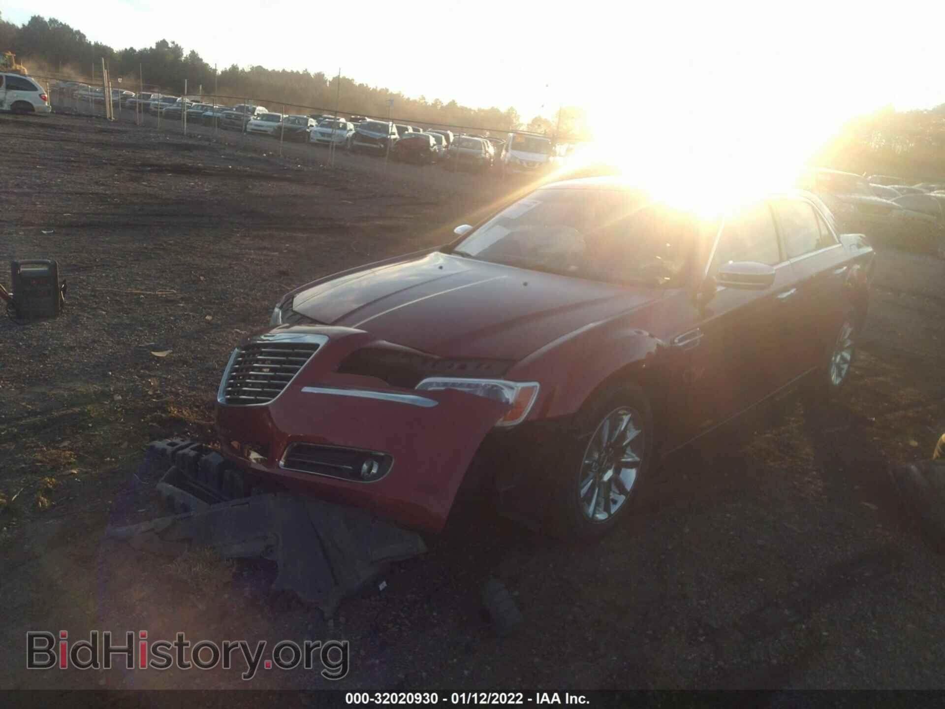 2013 CHRYSLER 300 - VIN: 2C3CCAET6DH650096 - Фото 2