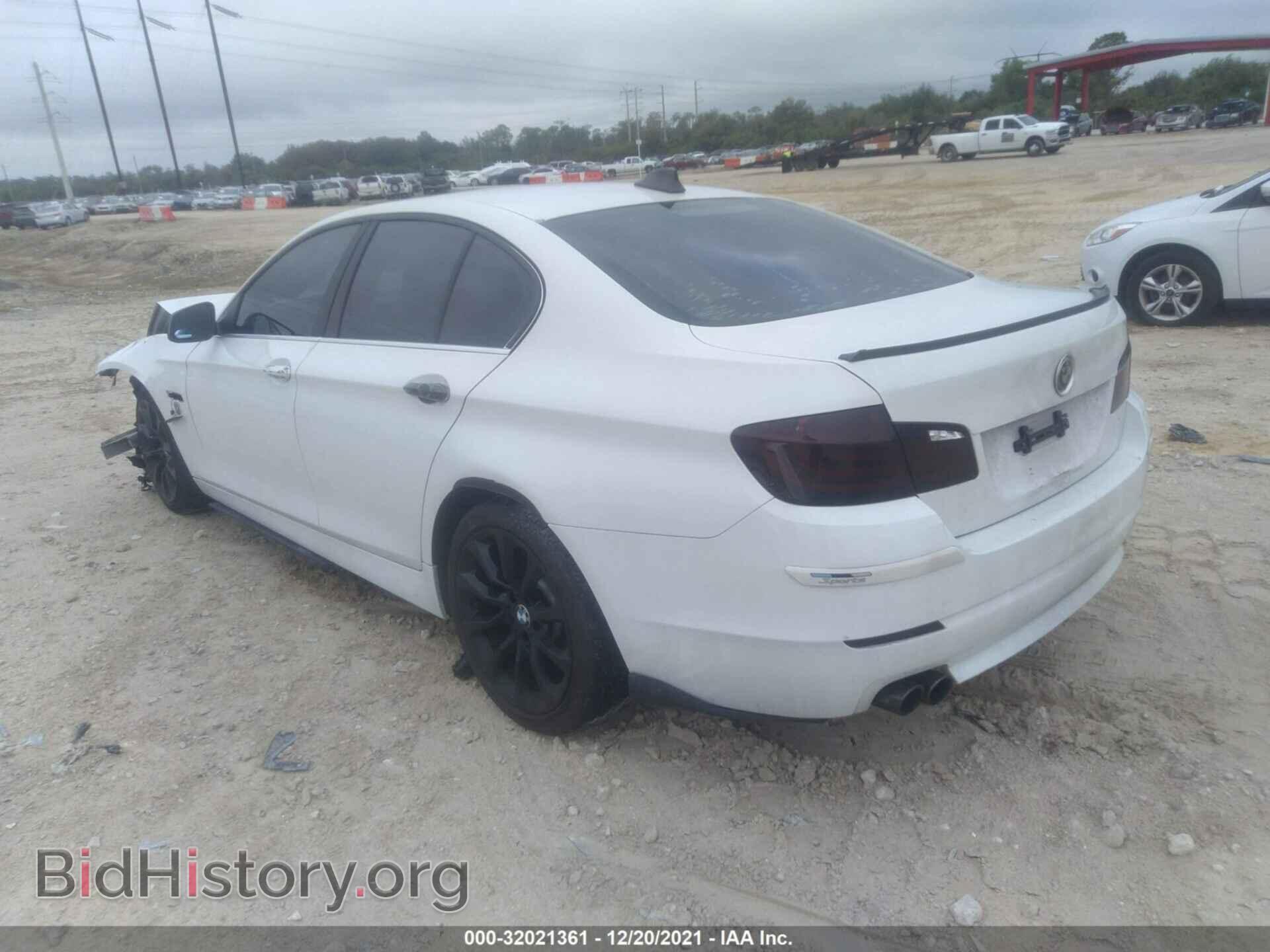 2011 BMW 5 SERIES - VIN: WBAFR1C58BC736891 - Фото 3