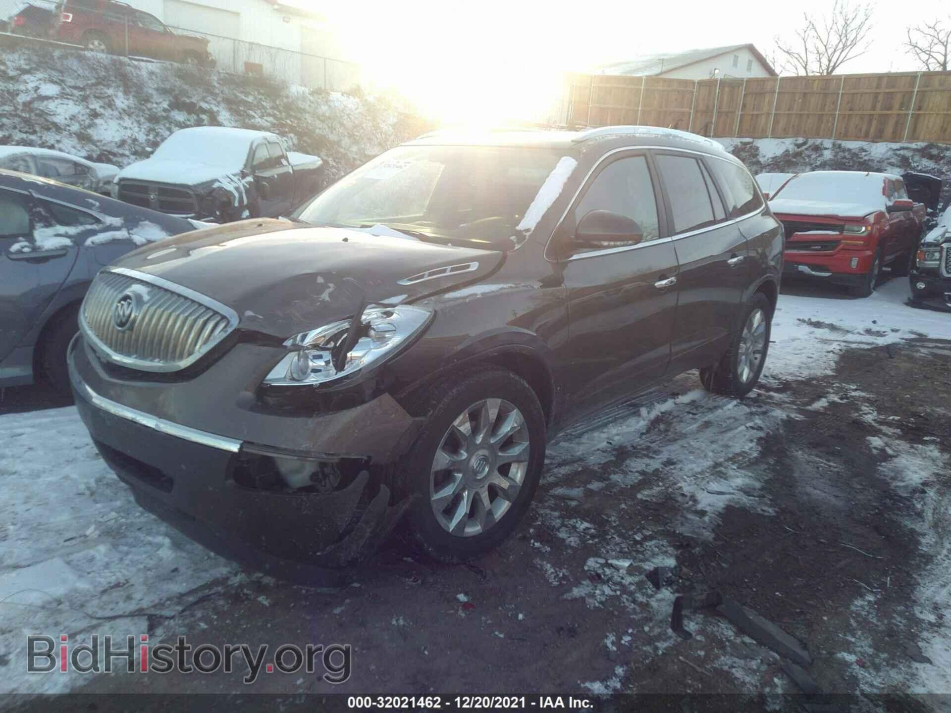 2011 BUICK ENCLAVE - VIN: 5GAKVCED1BJ266200 - Фото 2
