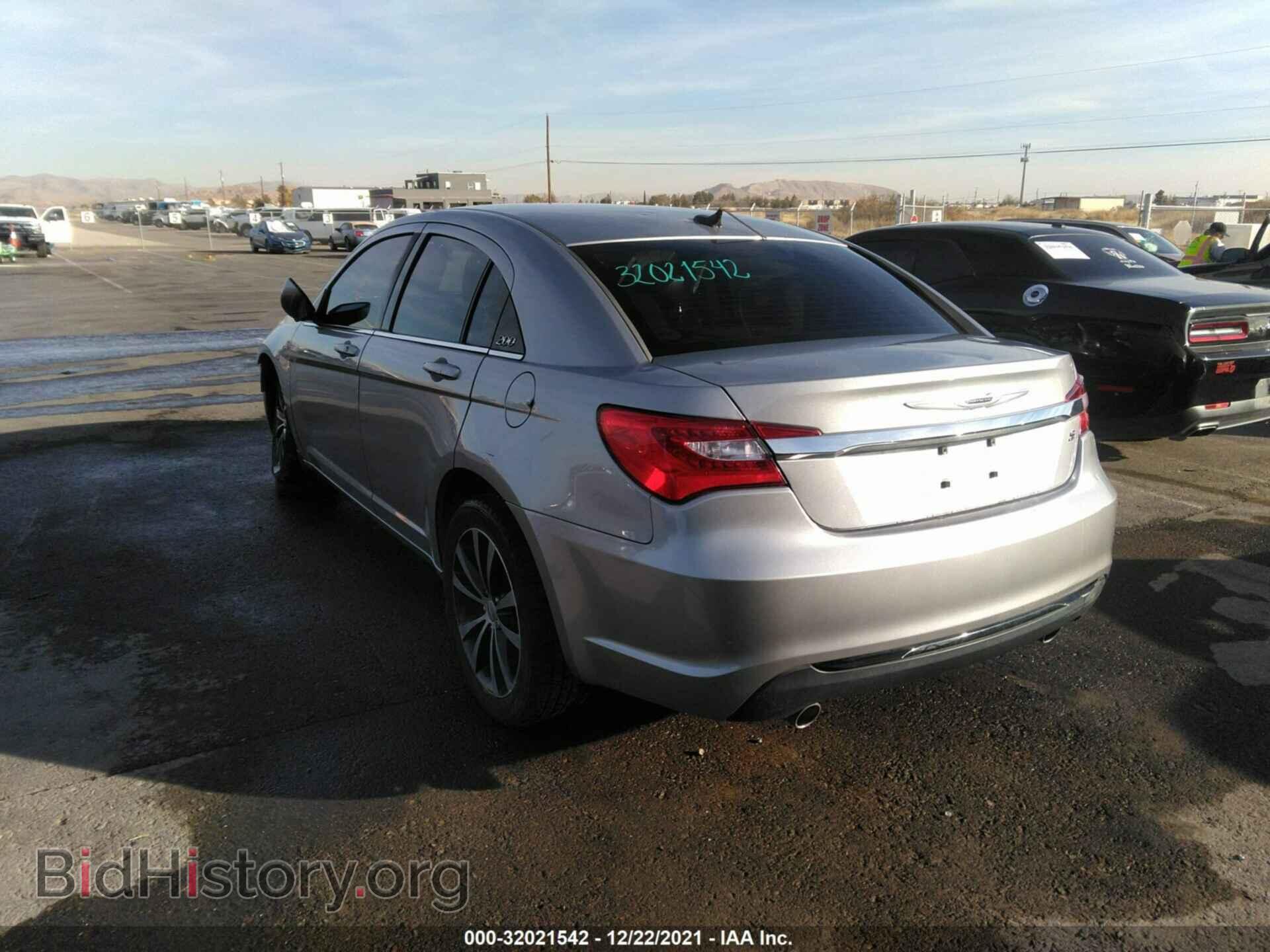 2013 CHRYSLER 200 - VIN: 1C3CCBBG8DN754674 - Фото 3