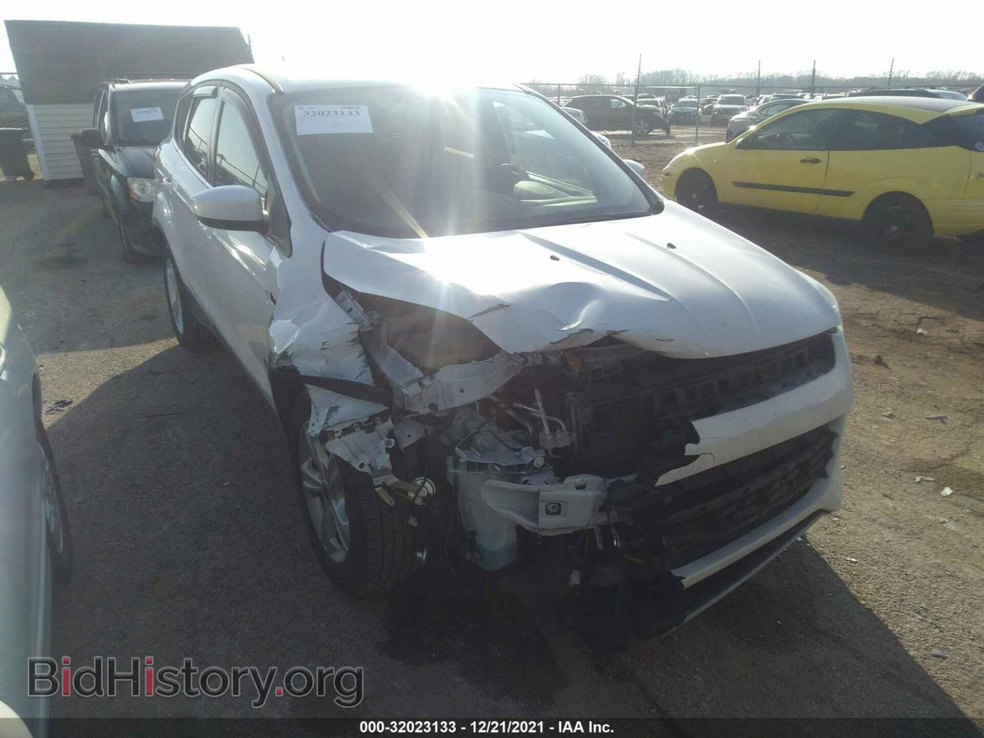 Фотография 1FMCU0G73GUB12679 - FORD ESCAPE 2016