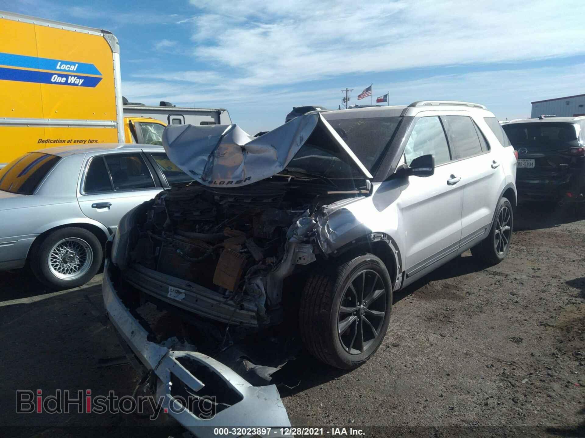 2017 FORD EXPLORER - VIN: 1FM5K8D83HGD53961 - Photo 2