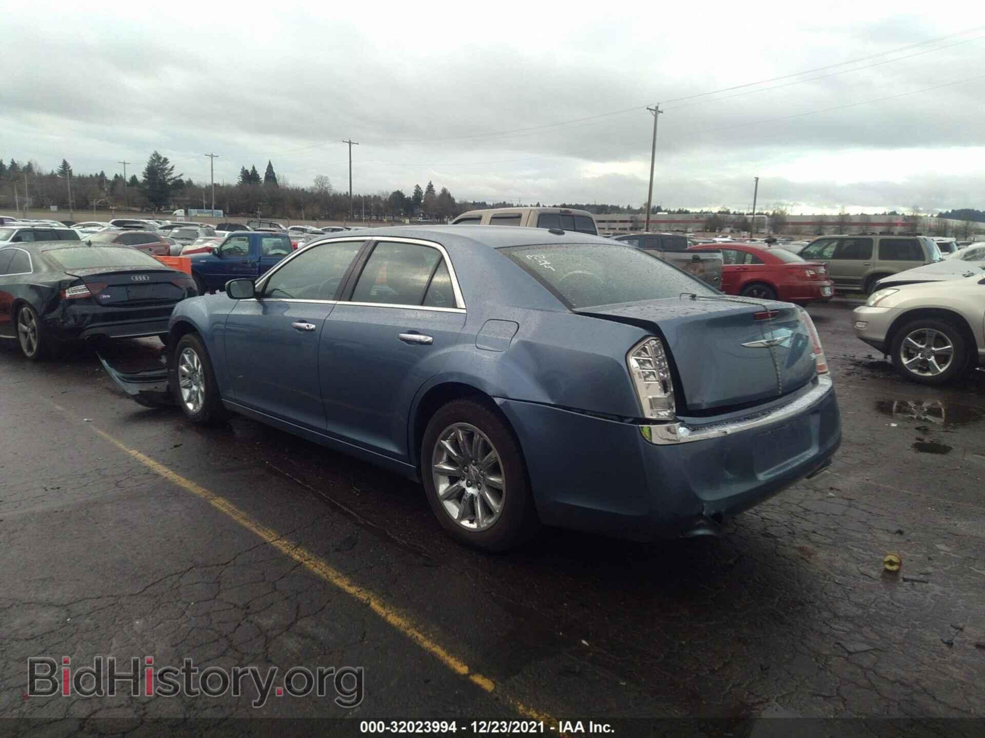 2011 CHRYSLER 300 - VIN: 2C3CA5CG3BH547685 - Фото 3