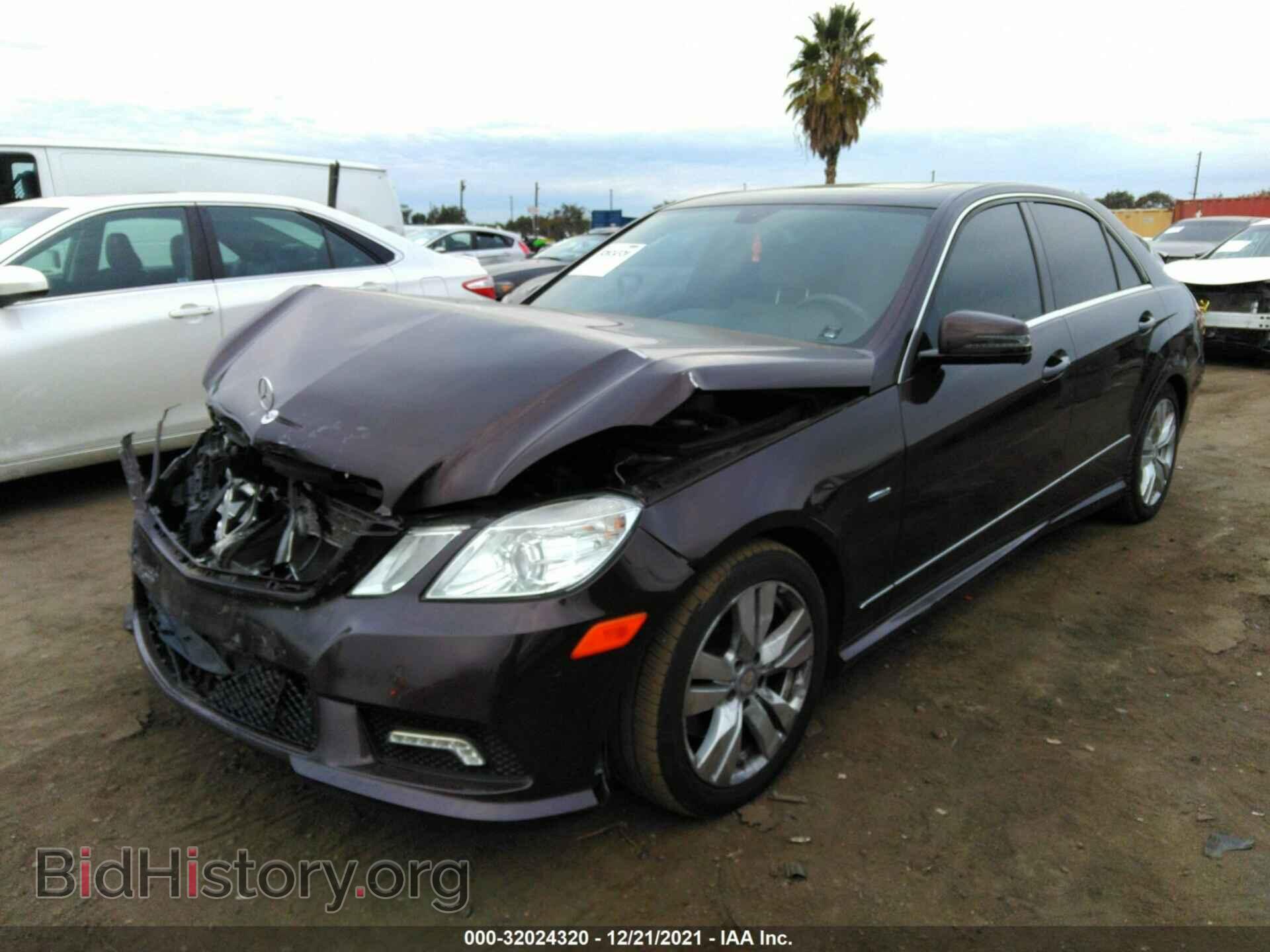 2011 MERCEDES-BENZ E-CLASS - VIN: WDDHF7CB3BA279633 - Photo 2