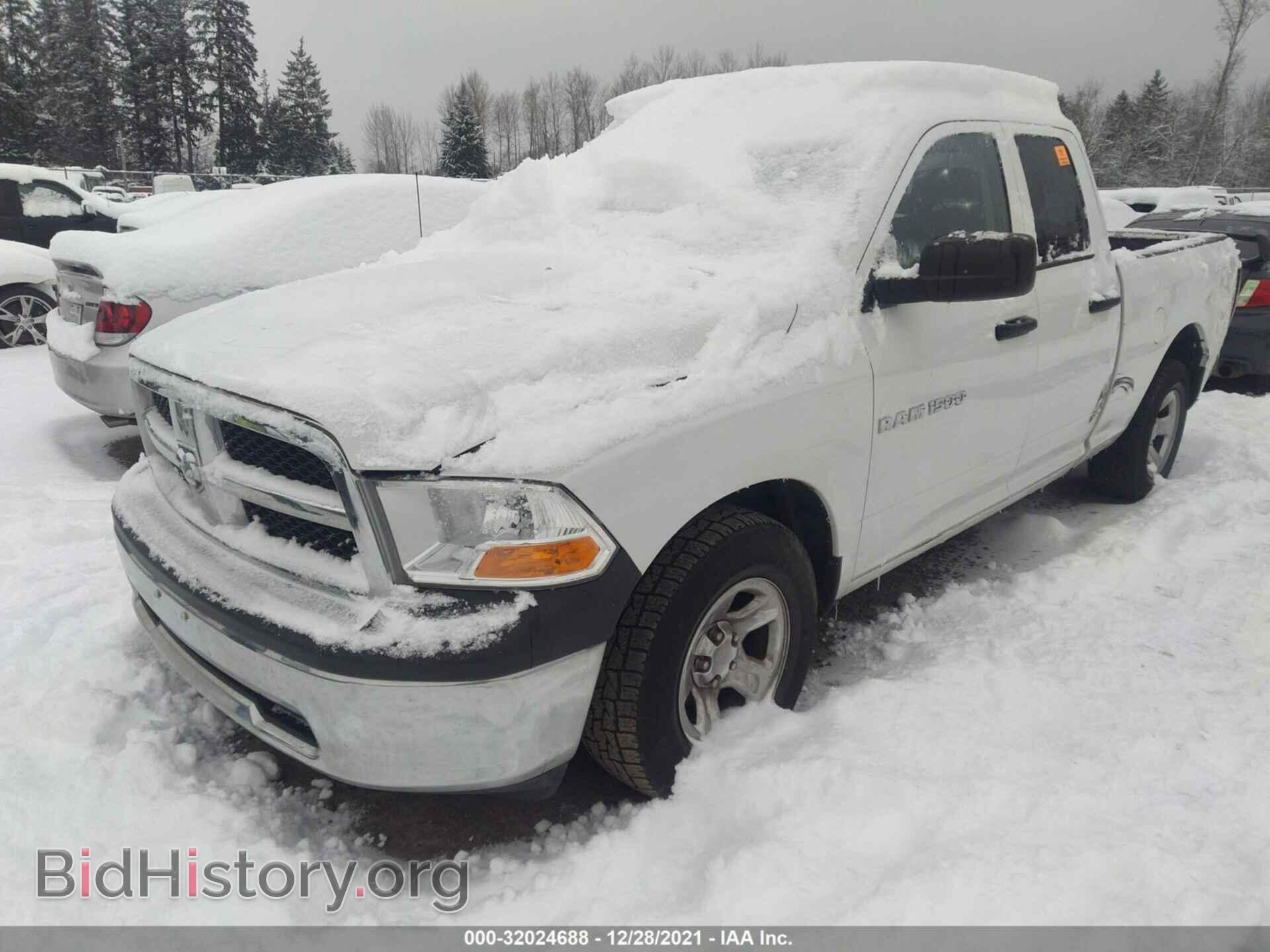 2011 RAM 1500 - VIN: 1D7RB1GP8BS646569 - Фото 2