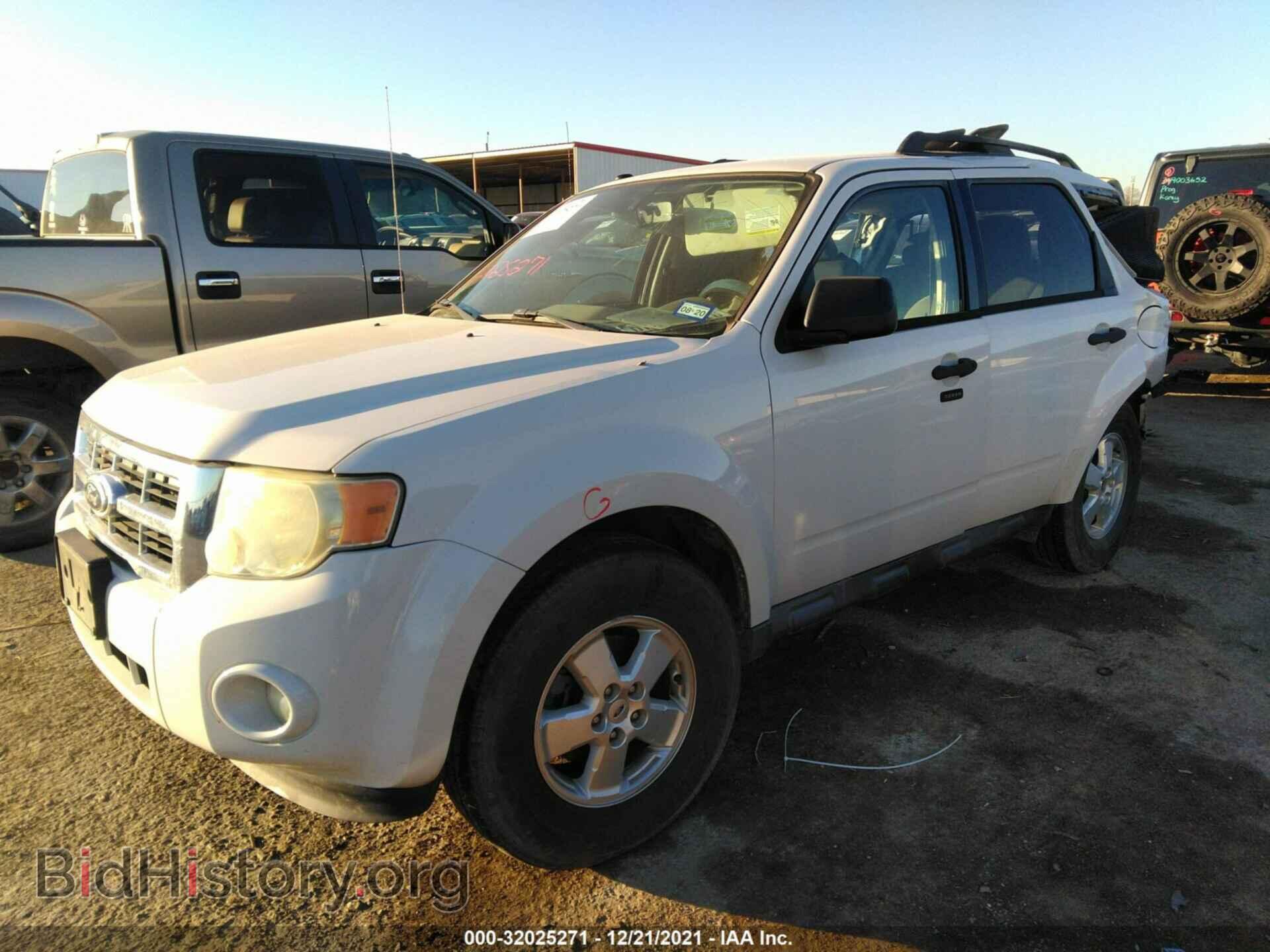 2010 FORD ESCAPE - VIN: 1FMCU9D70AKB95144 - Фото 2