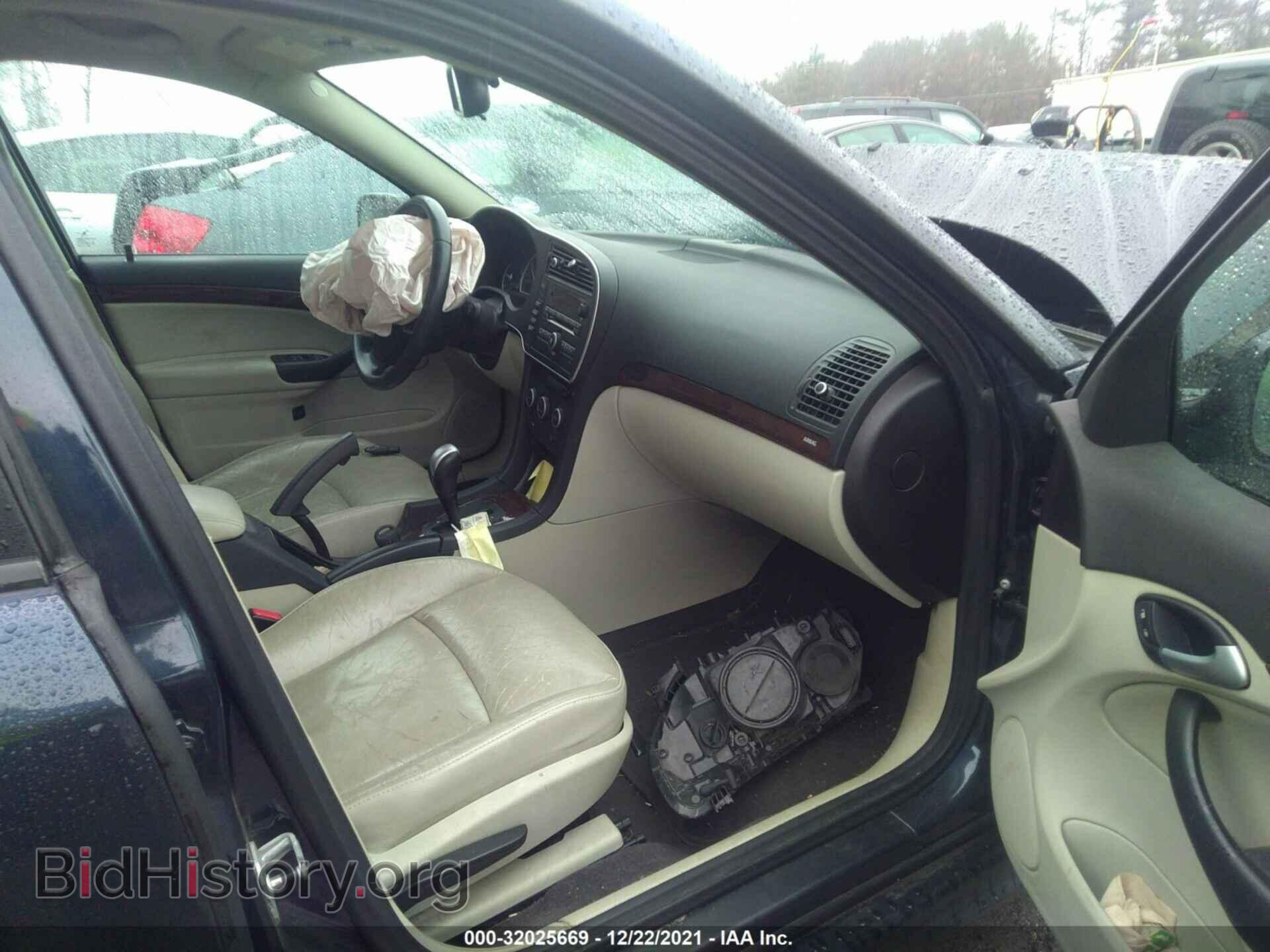 2011 SAAB 9-3 - VIN: YS3FA4CY8B1303260 - Фото 5