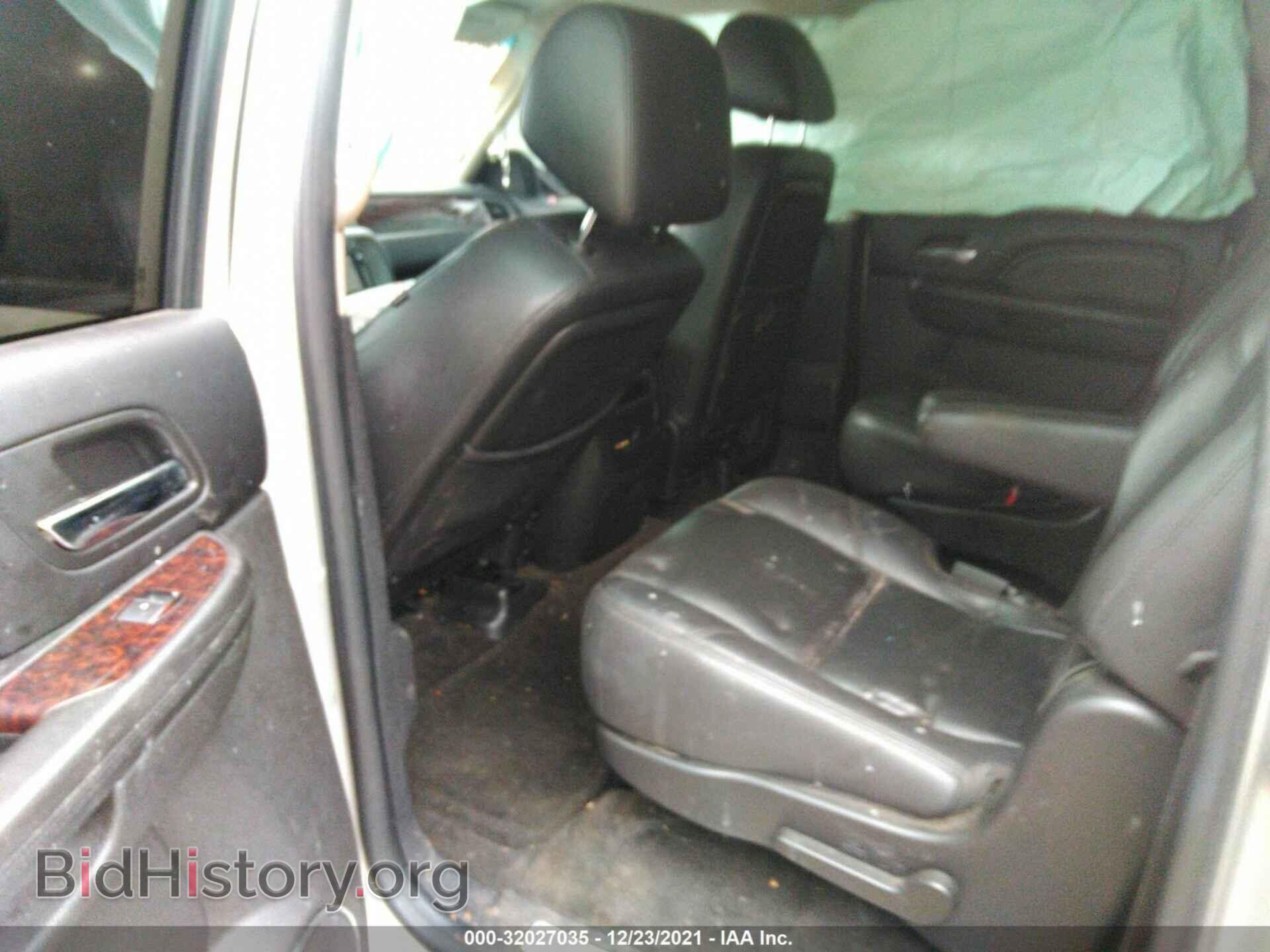 2011 GMC YUKON XL - VIN: 1GKS2MEF4BR391504 - Фото 8