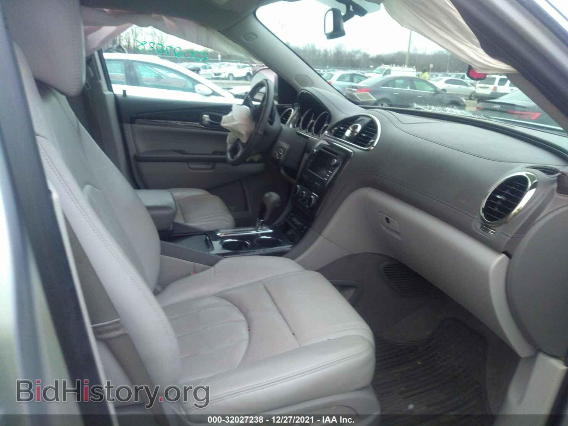 2017 BUICK ENCLAVE - VIN: 5GAKVBKD3HJ333970 - Photo 5