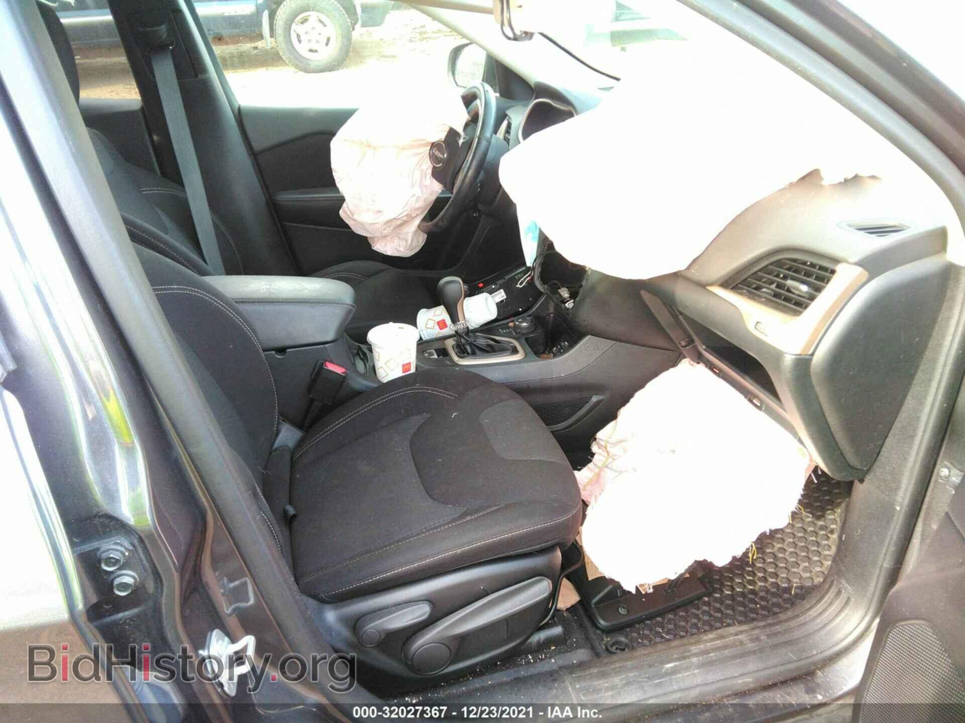 2016 JEEP CHEROKEE - VIN: 1C4PJMCS3GW268984 - Фото 5