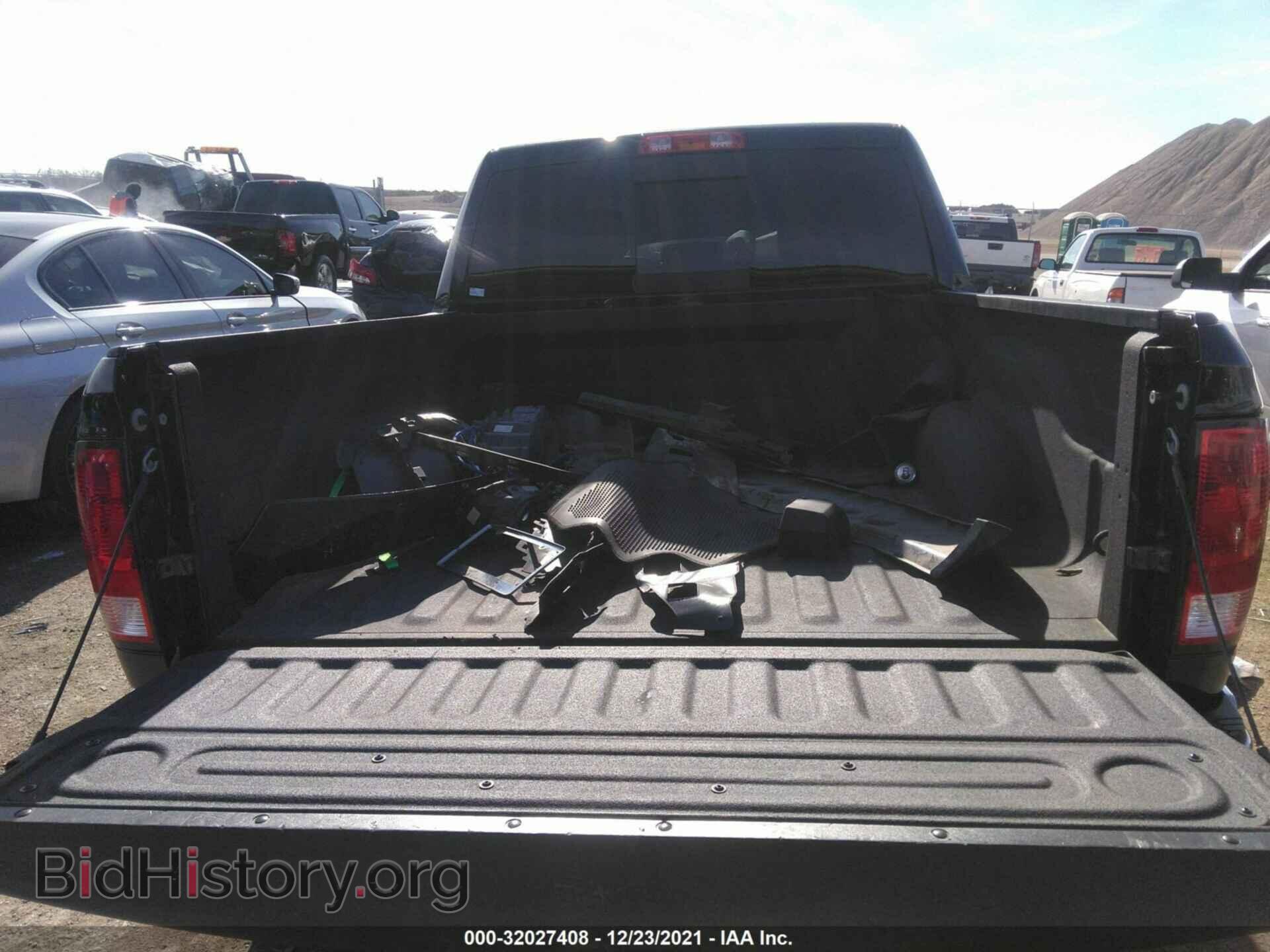 2017 RAM 1500 - VIN: 3C6RR6LT2HG721697 - Фото 8