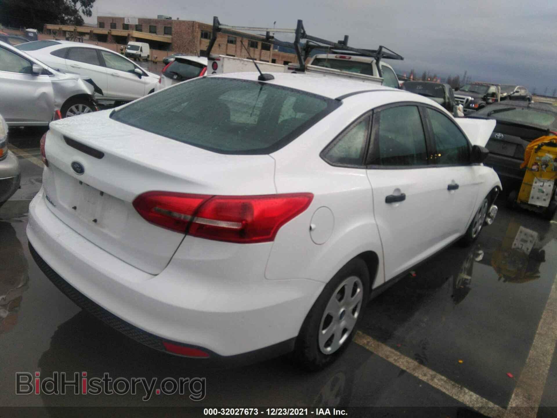 2017 FORD FOCUS - VIN: 1FADP3E24HL344391 - Фото 4