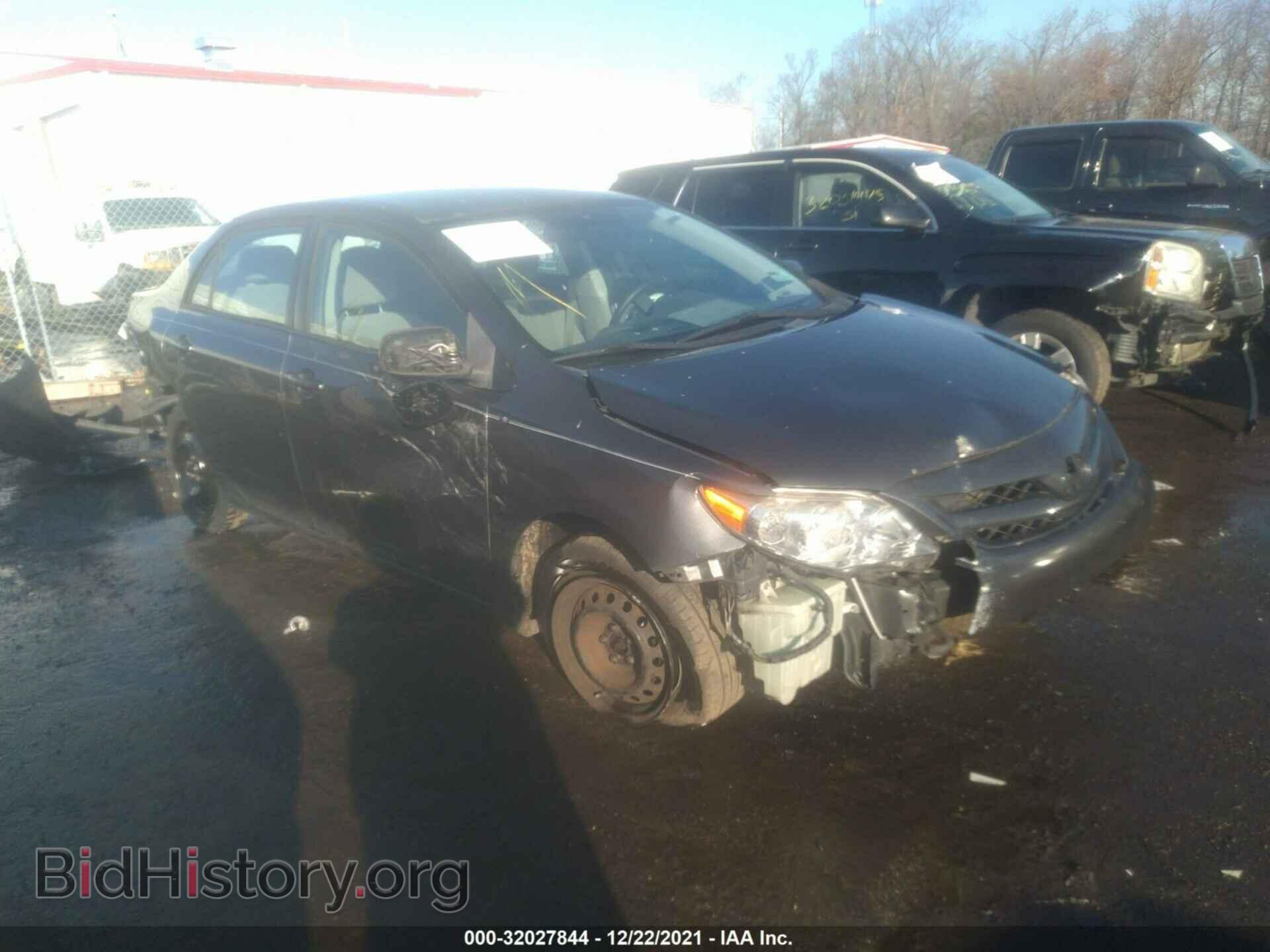 Фотография 2T1BU4EE3BC742460 - TOYOTA COROLLA 2011