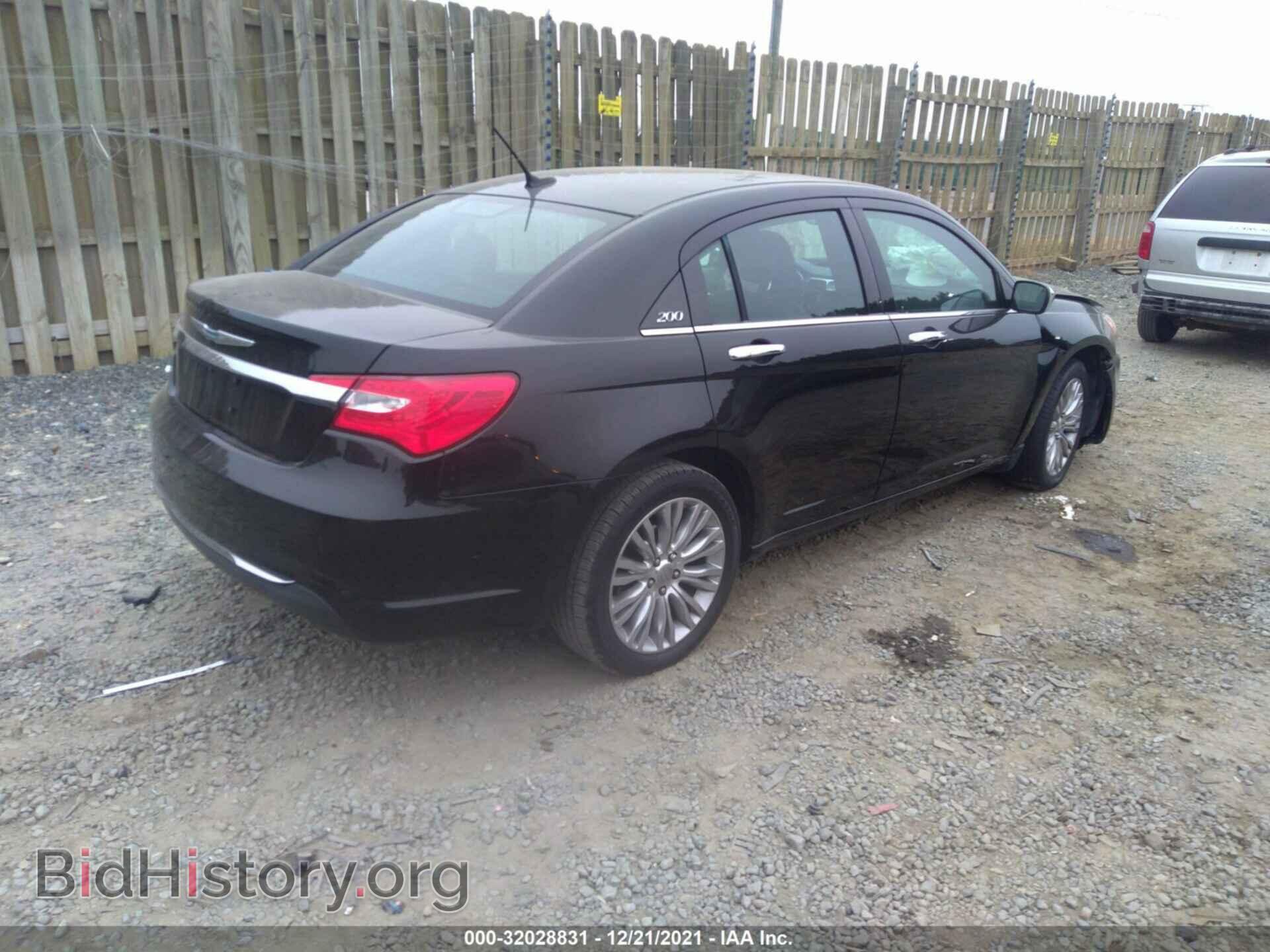 2012 CHRYSLER 200 - VIN: 1C3CCBCB3CN206437 - Photo 4