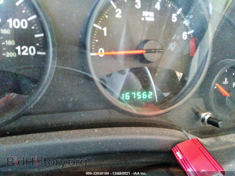 2011 Jeep COMPASS (VIN 1J4NT1FB4BD150789) — фото 7 из 12