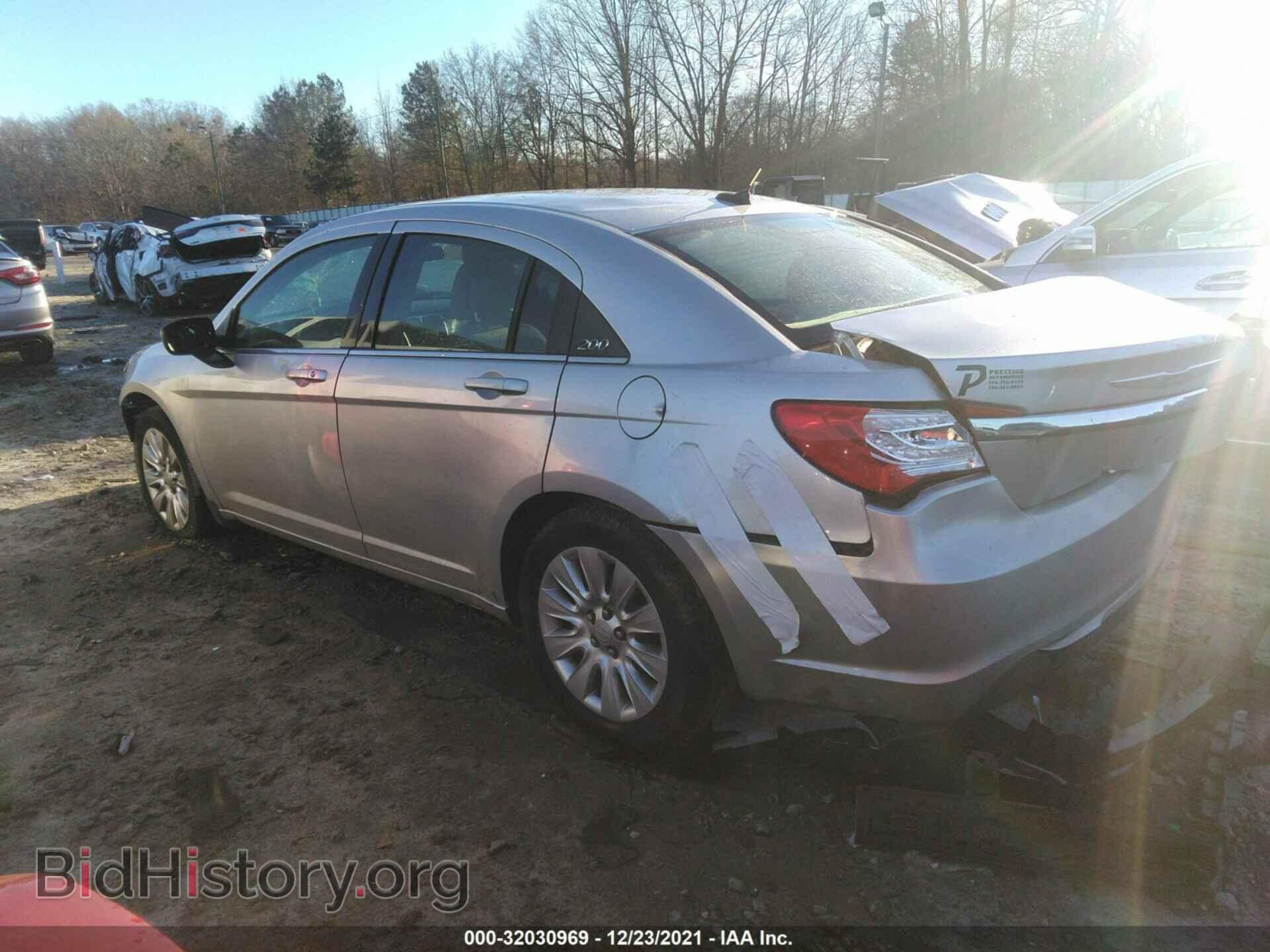 2012 CHRYSLER 200 - VIN: 1C3CCBAB3CN292481 - Фото 3