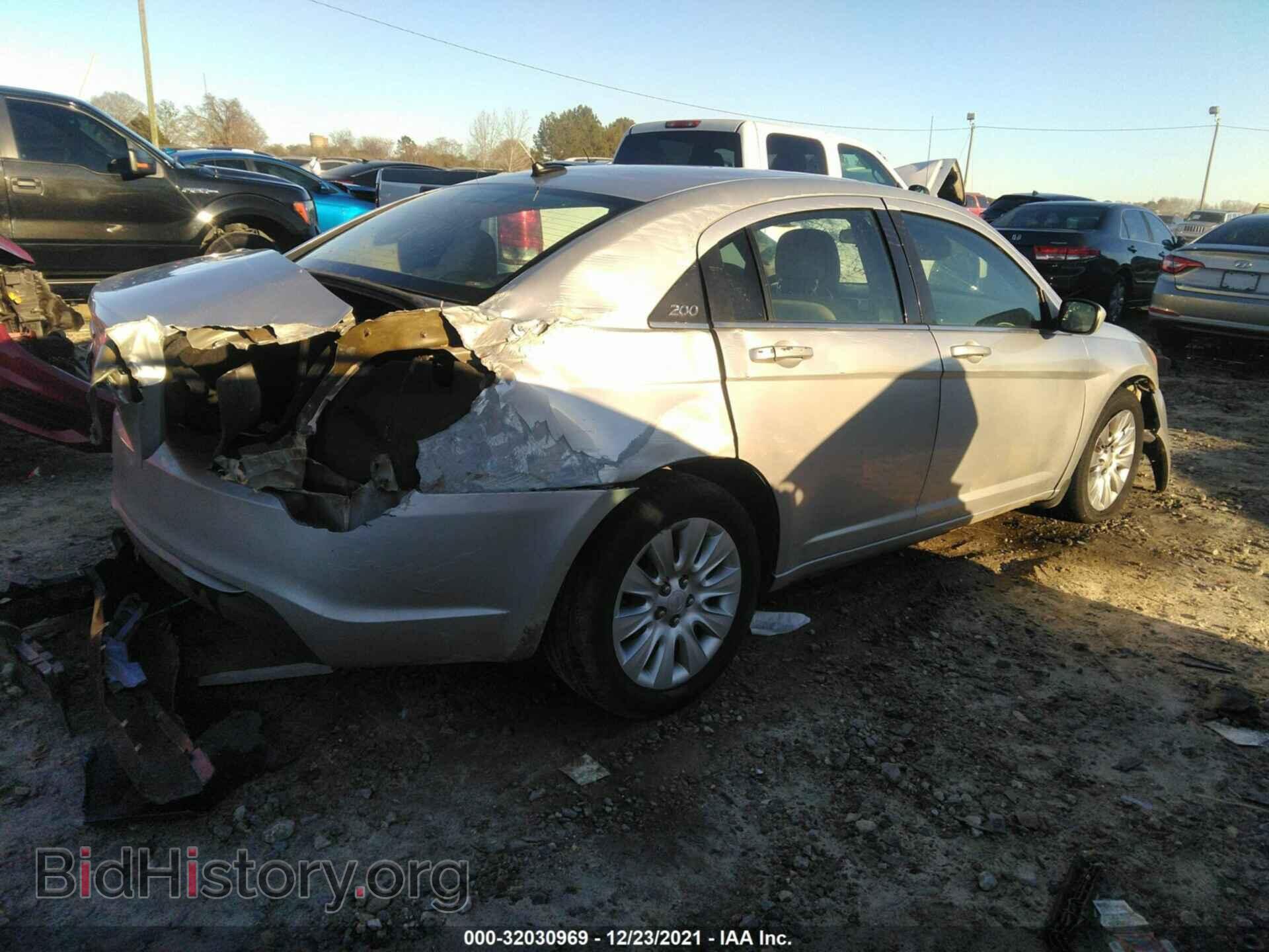 2012 CHRYSLER 200 - VIN: 1C3CCBAB3CN292481 - Фото 4