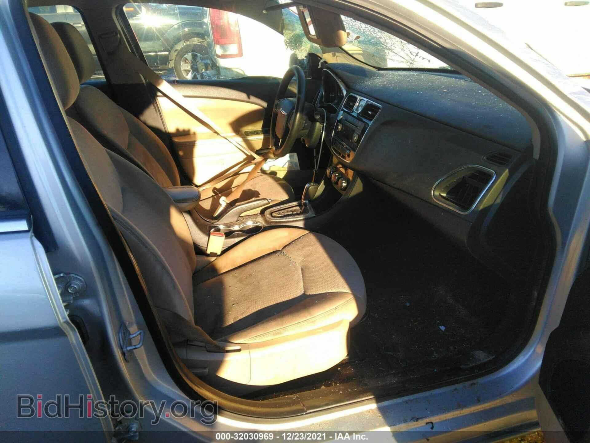 2012 CHRYSLER 200 - VIN: 1C3CCBAB3CN292481 - Фото 5