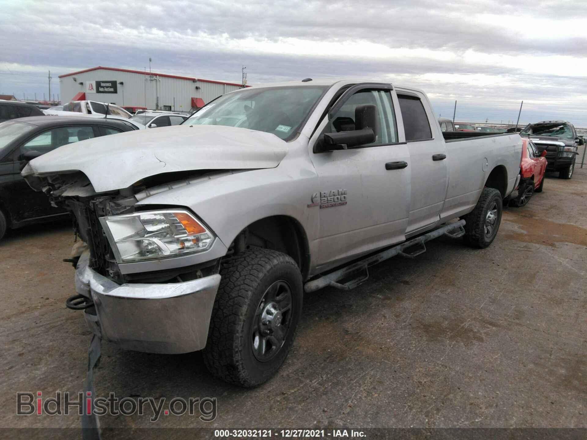 2017 RAM 2500 - VIN: 3C6UR5HL5HG691480 - Фото 2