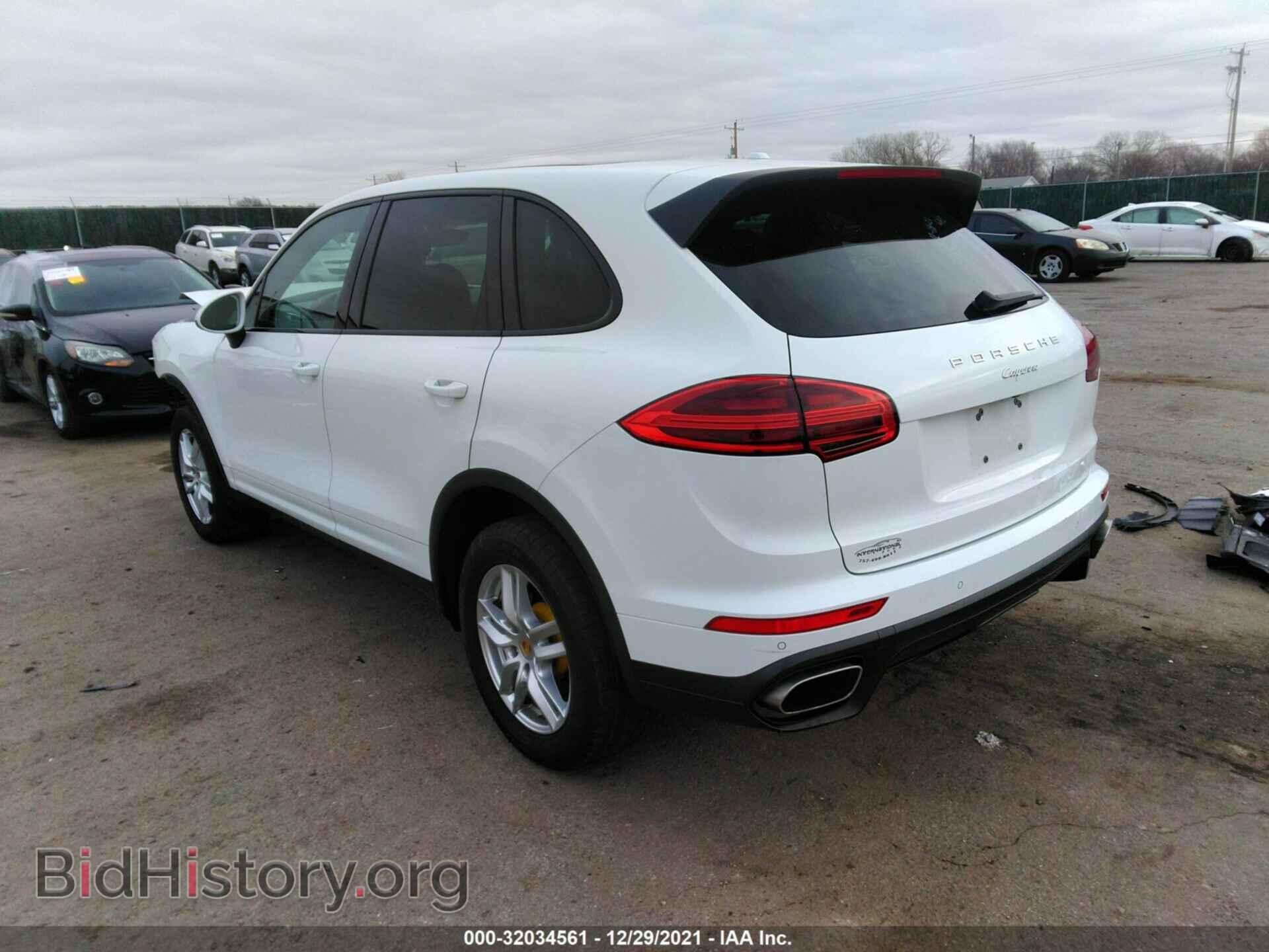 2016 PORSCHE CAYENNE - VIN: WP1AA2A20GLA05722 - Фото 3