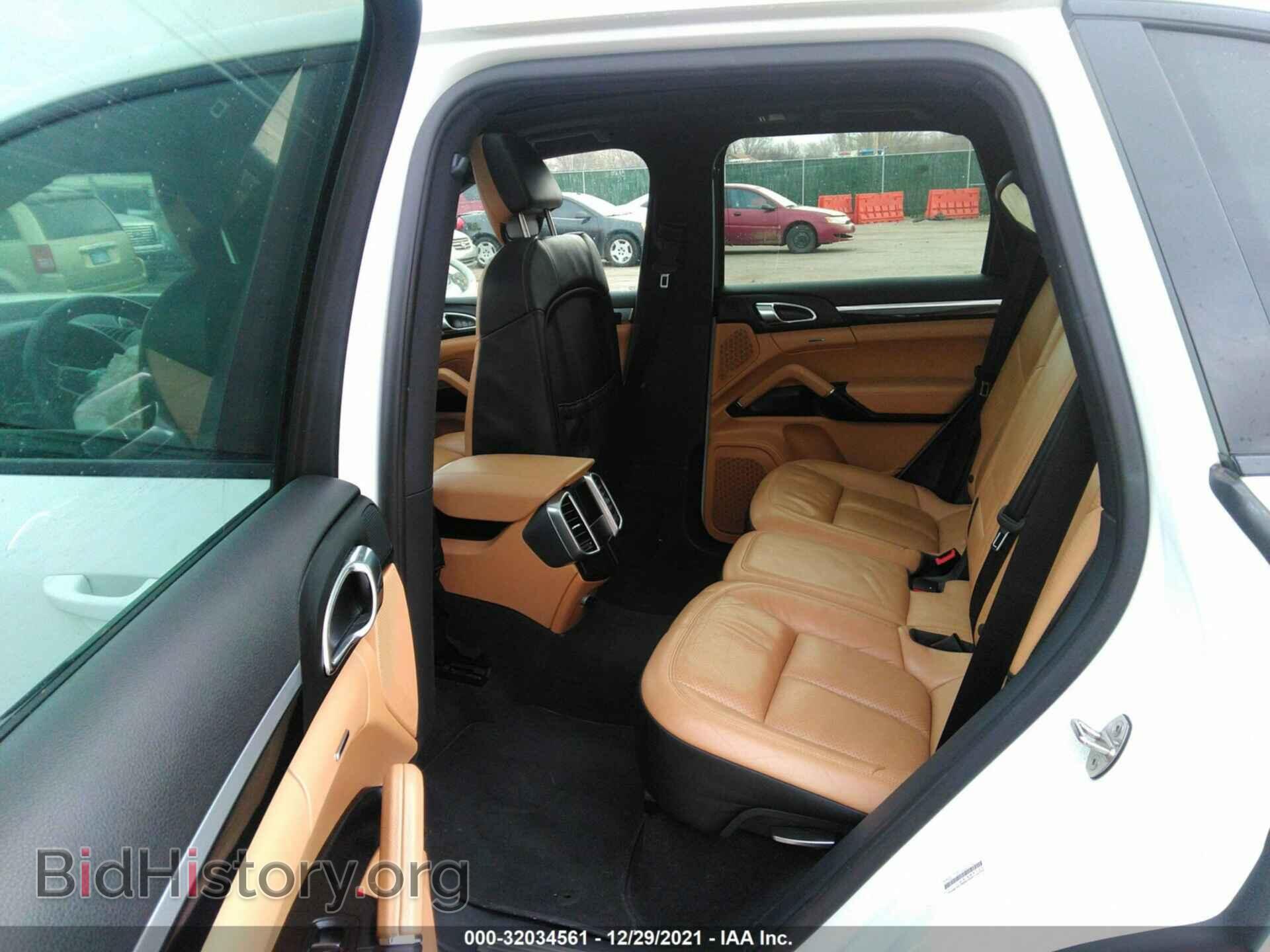 2016 PORSCHE CAYENNE - VIN: WP1AA2A20GLA05722 - Фото 8
