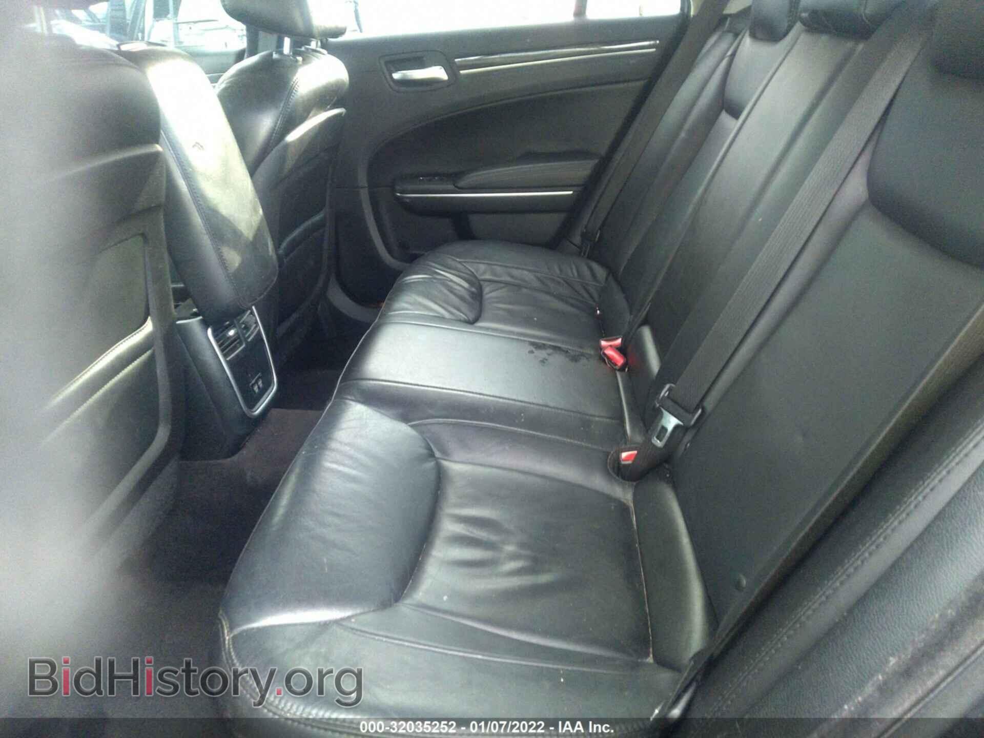 2017 CHRYSLER 300 - VIN: 2C3CCAAG9HH647515 - Фото 8