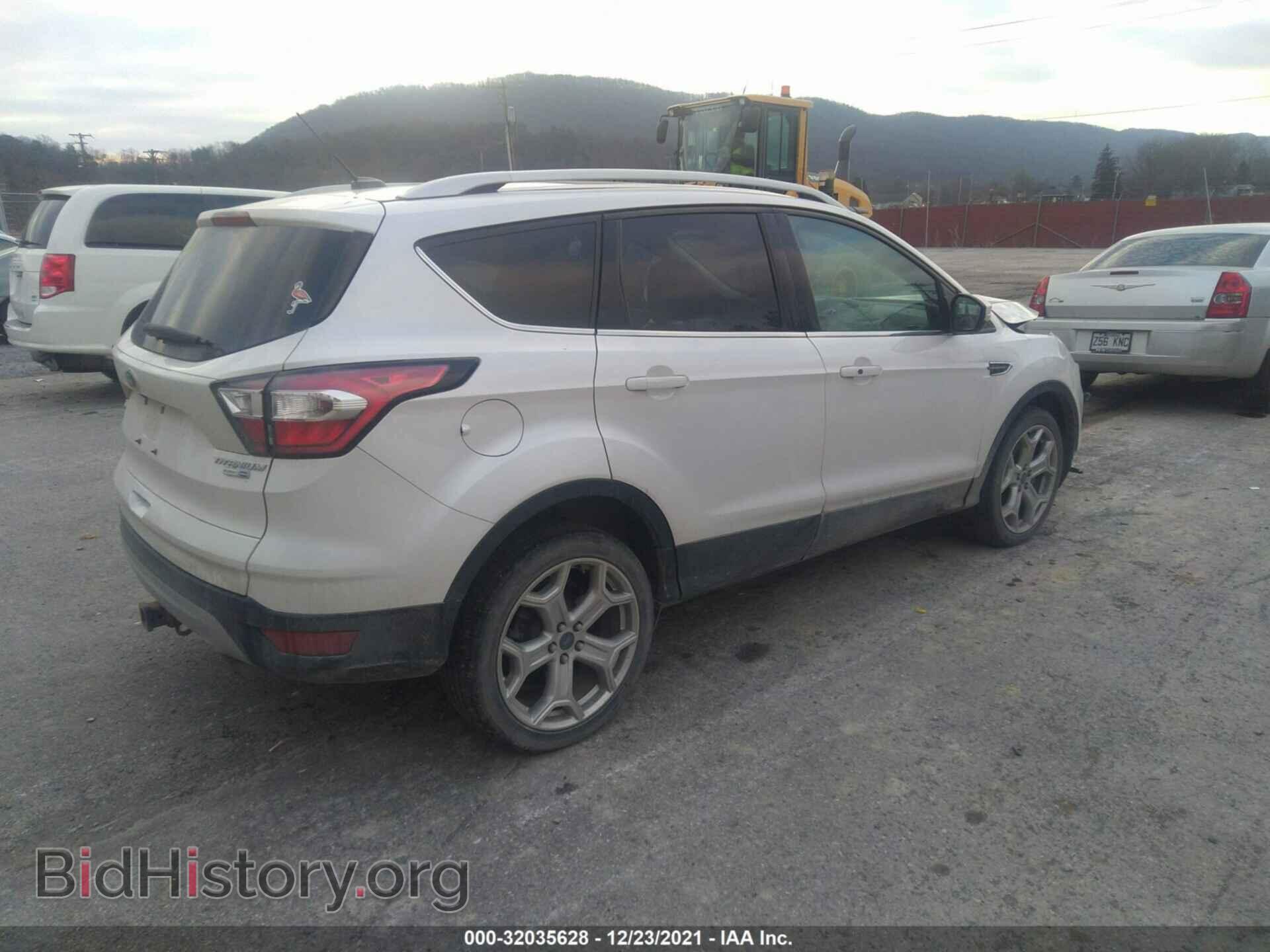 2017 FORD ESCAPE - VIN: 1FMCU9J96HUB94990 - Фото 4