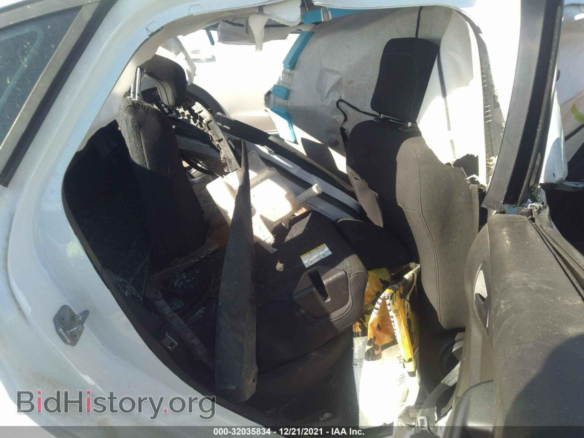 2016 FORD FOCUS - VIN: 1FADP3E22GL314904 - Фото 8